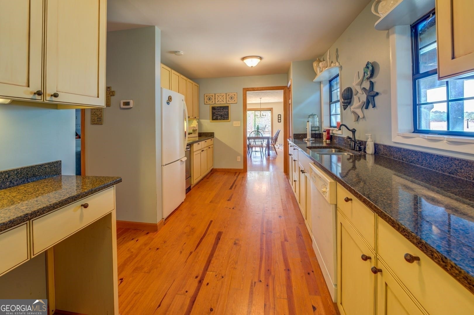 393 Templeton Circle Property Photo 34