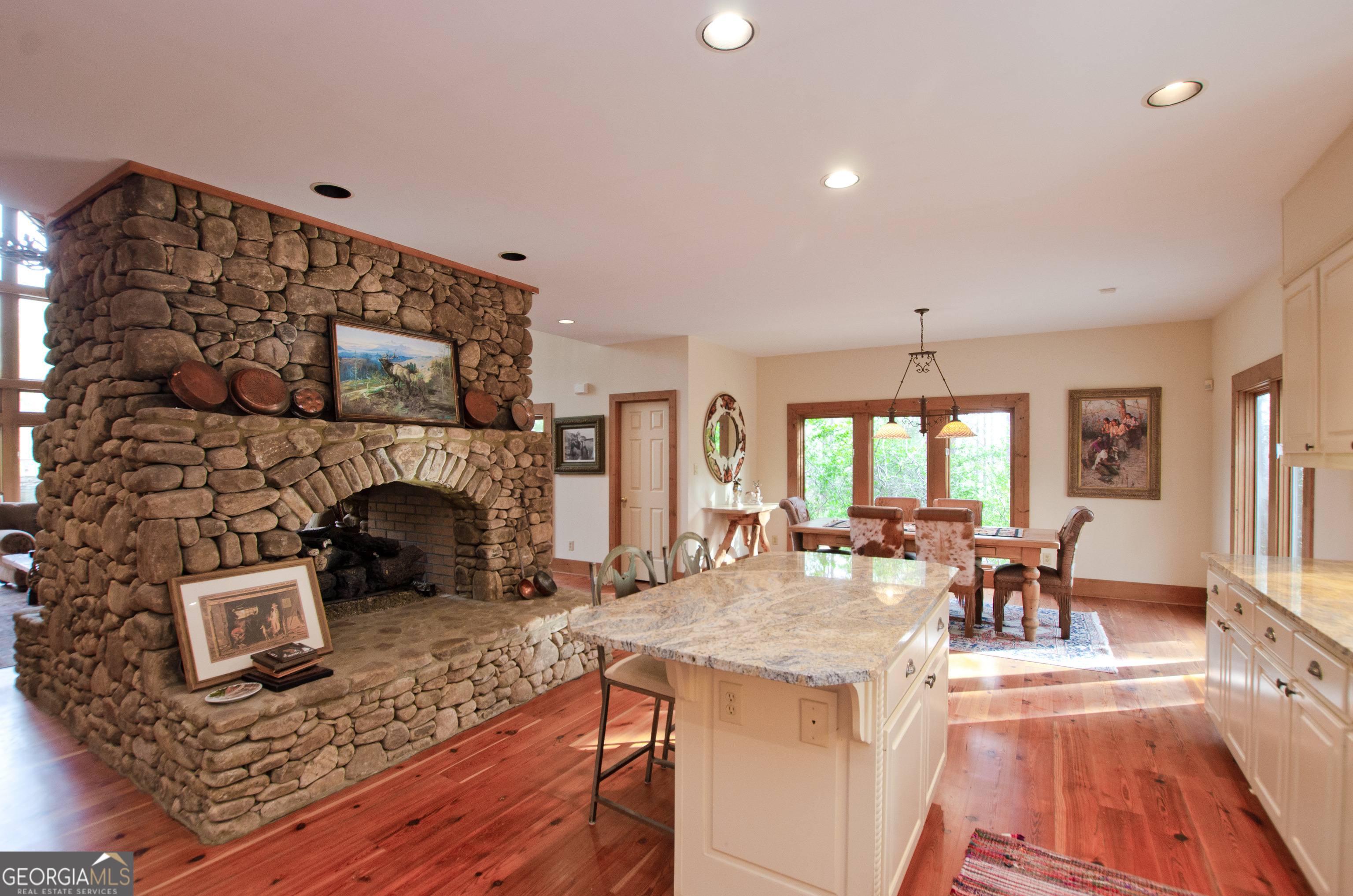4000 Booth Road Ne Property Photo 6