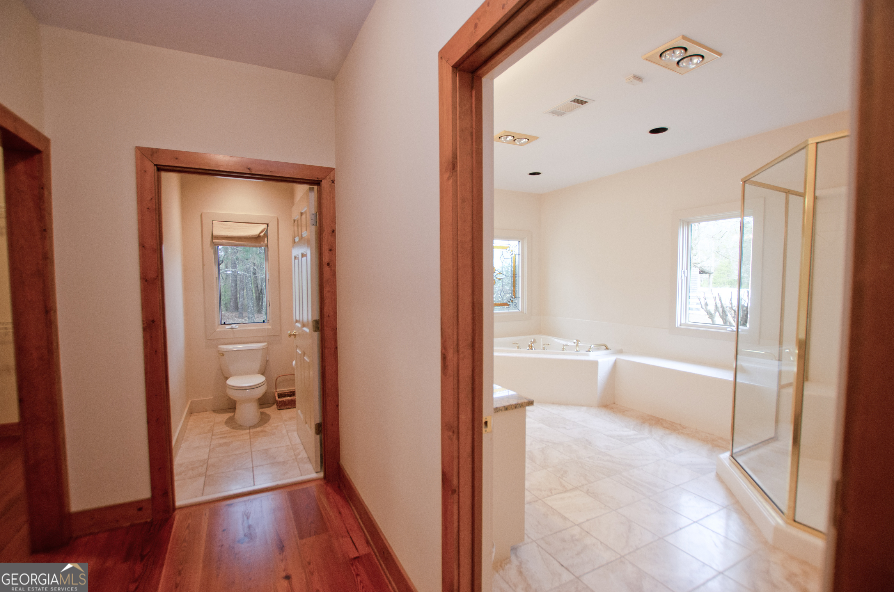 4000 Booth Road Ne Property Photo 21