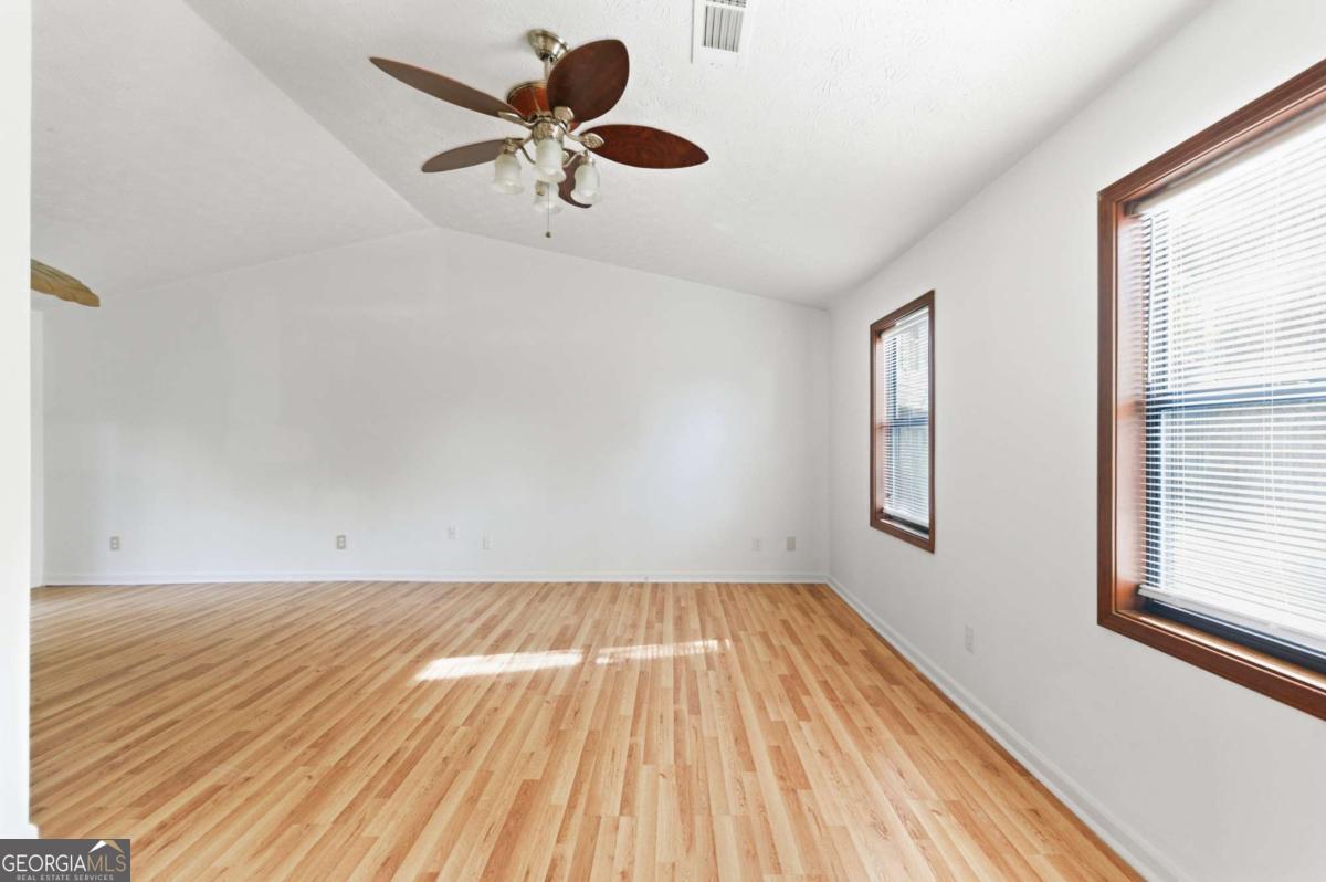 1169 Dustin Court Property Photo 6