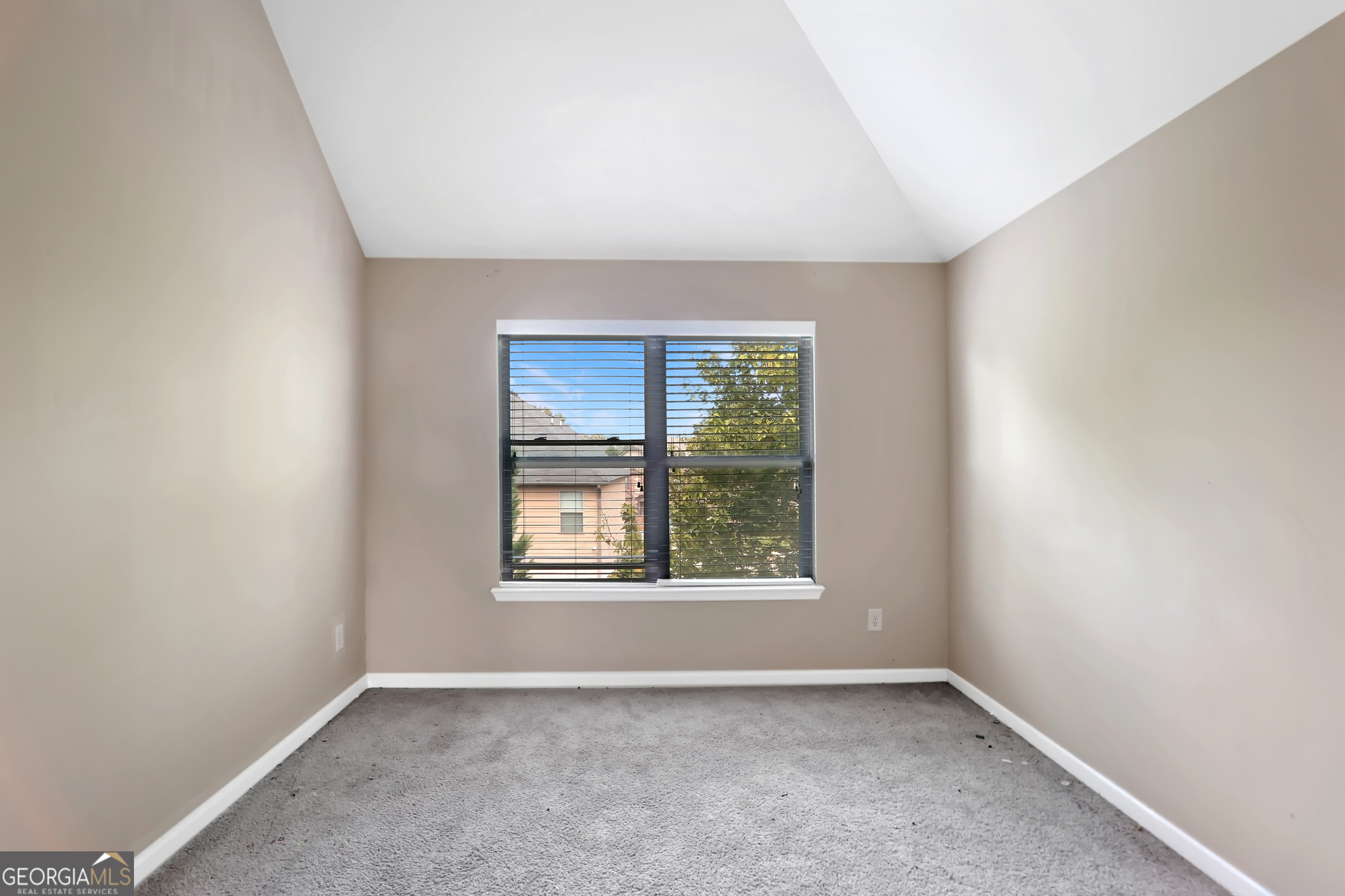 958 Nevis Way Property Photo 10