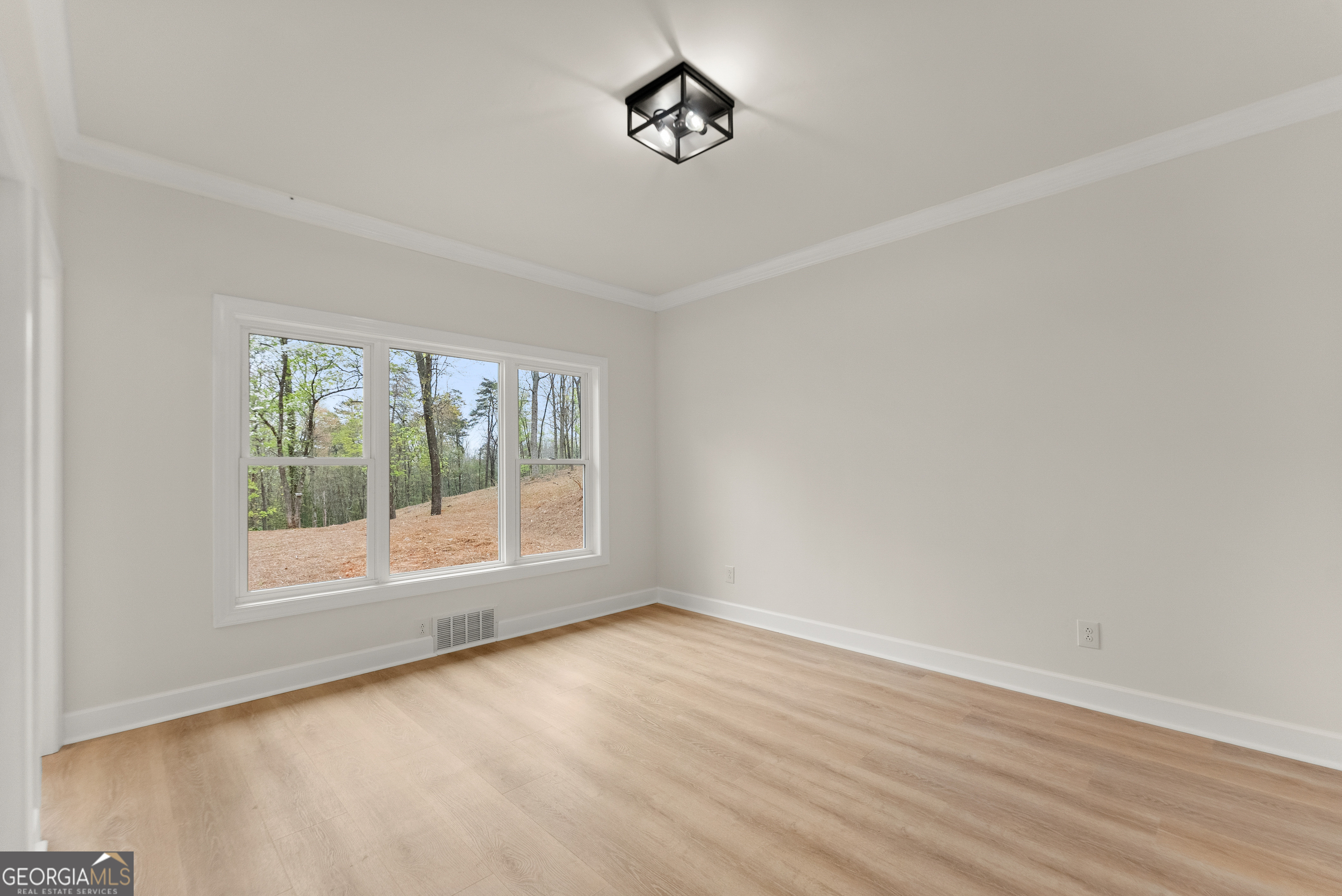 664 Chenocetah Drive Property Photo 31
