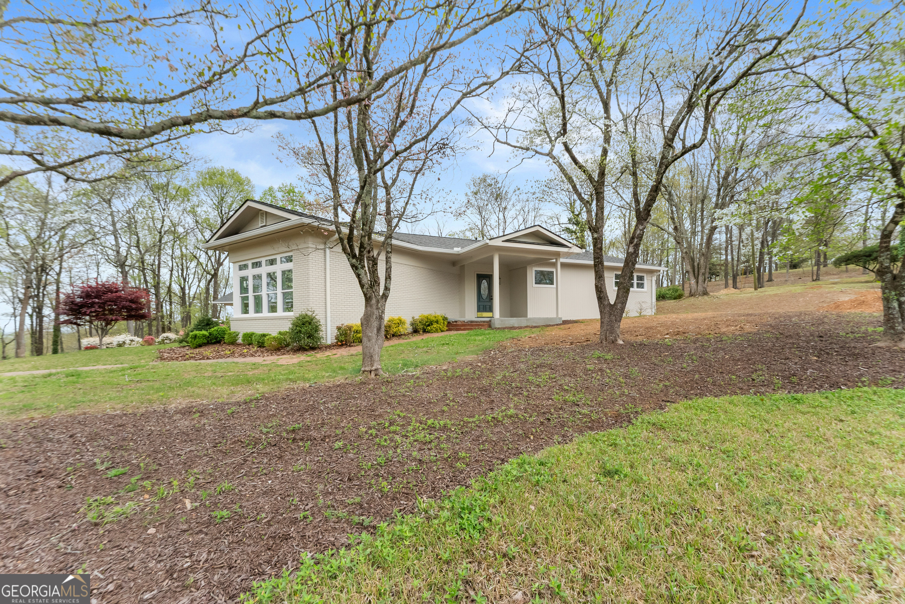 664 Chenocetah Drive Property Photo 40