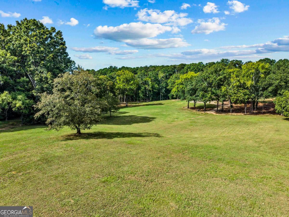 1901 Pine Grove Road Property Photo 12
