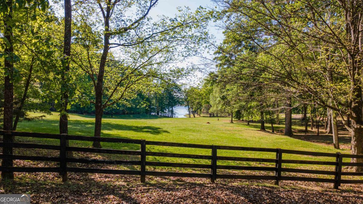 1901 Pine Grove Road Property Photo 14