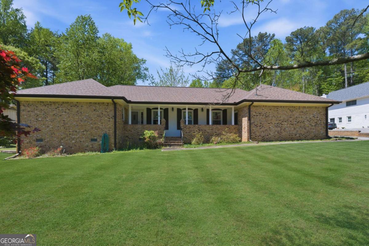 751 Oakley Drive Nw Property Photo 1