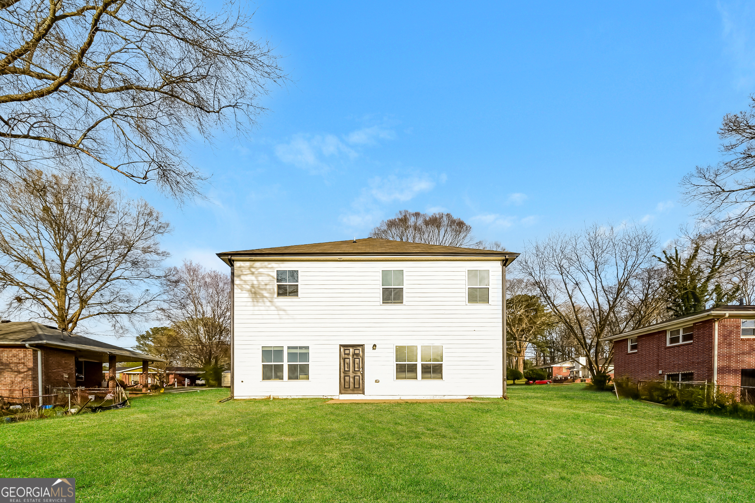 5897 Meadowview Road Property Photo 2