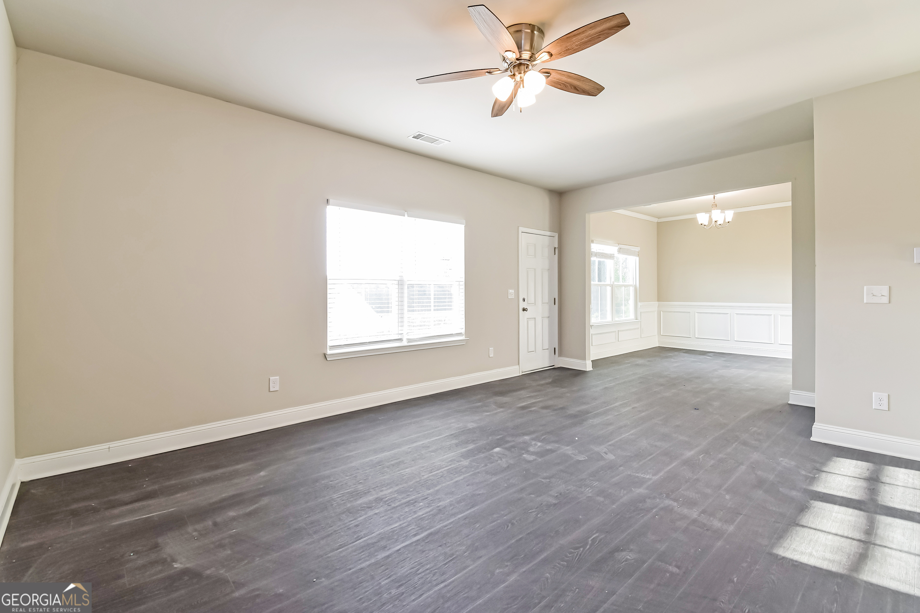 5897 Meadowview Road Property Photo 14
