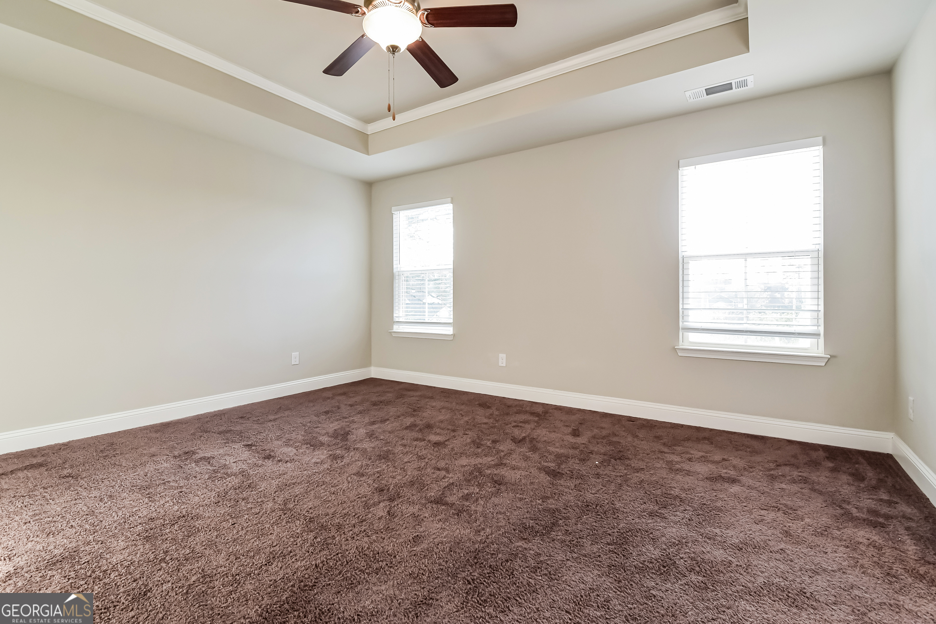 5897 Meadowview Road Property Photo 17