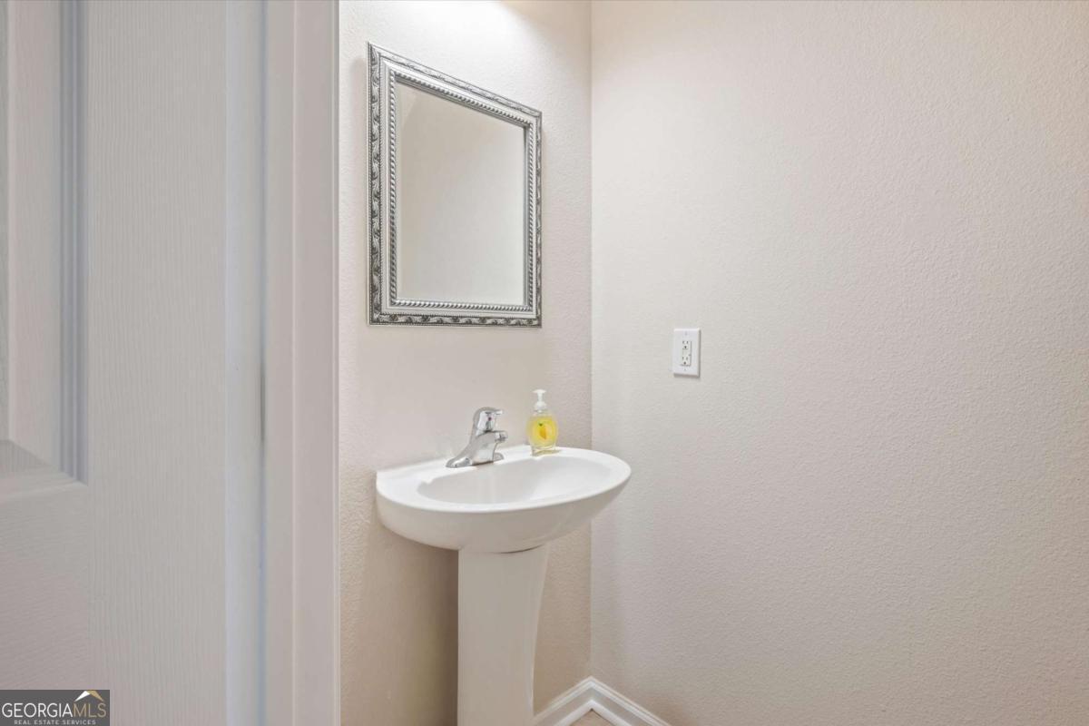 56 Travertine Circle Property Photo 22