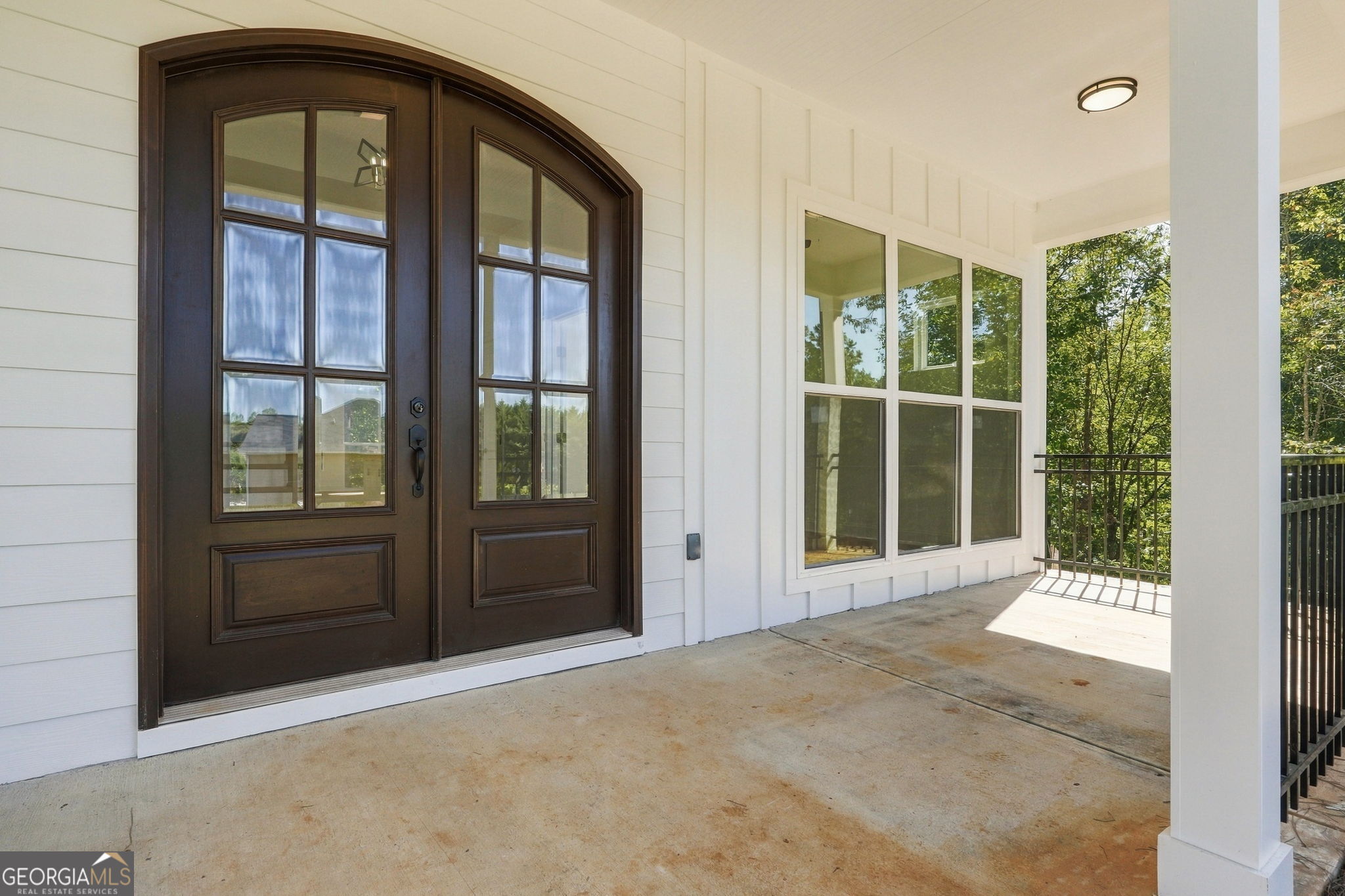 5609 Pleasant Woods Drive Property Photo 2