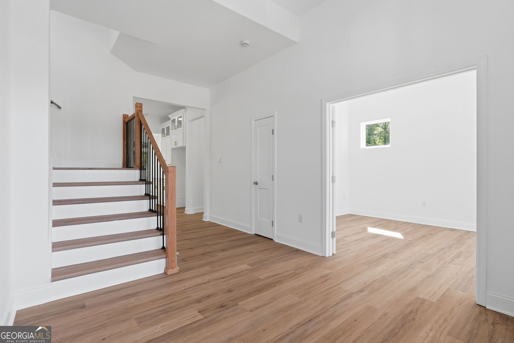 5609 Pleasant Woods Drive Property Photo 5