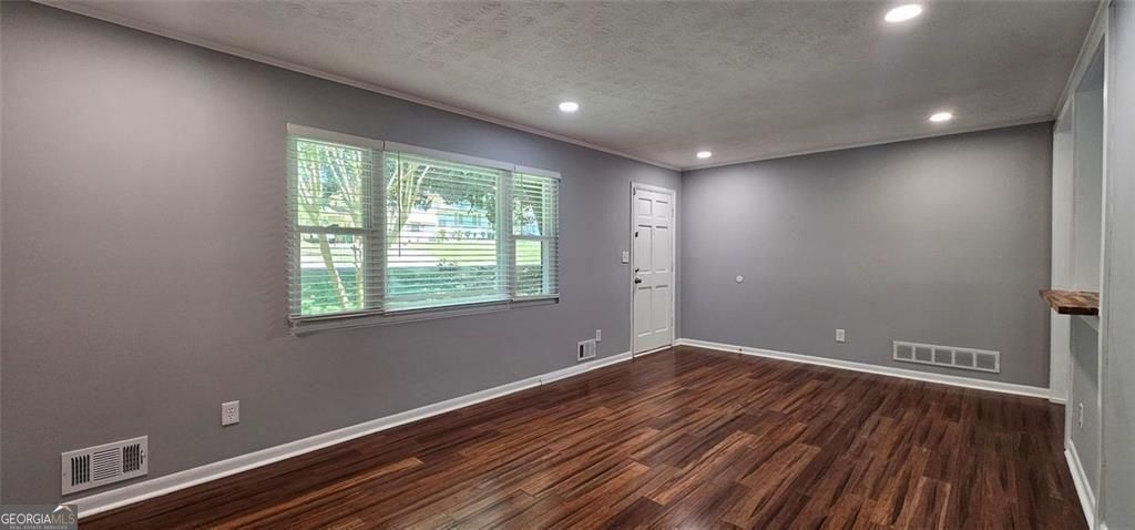 1096 De Leon Court Property Photo 4