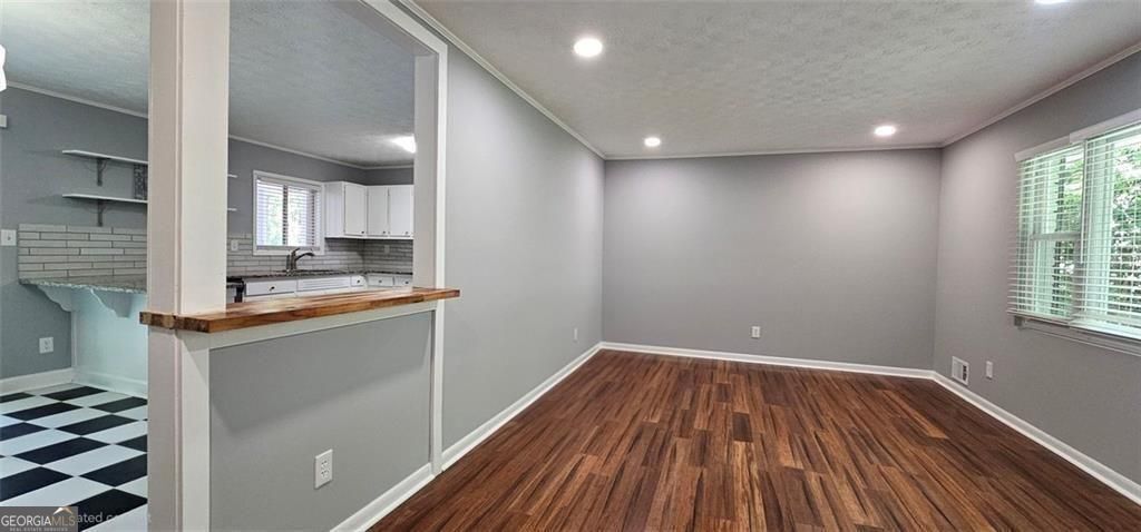 1096 De Leon Court Property Photo 5
