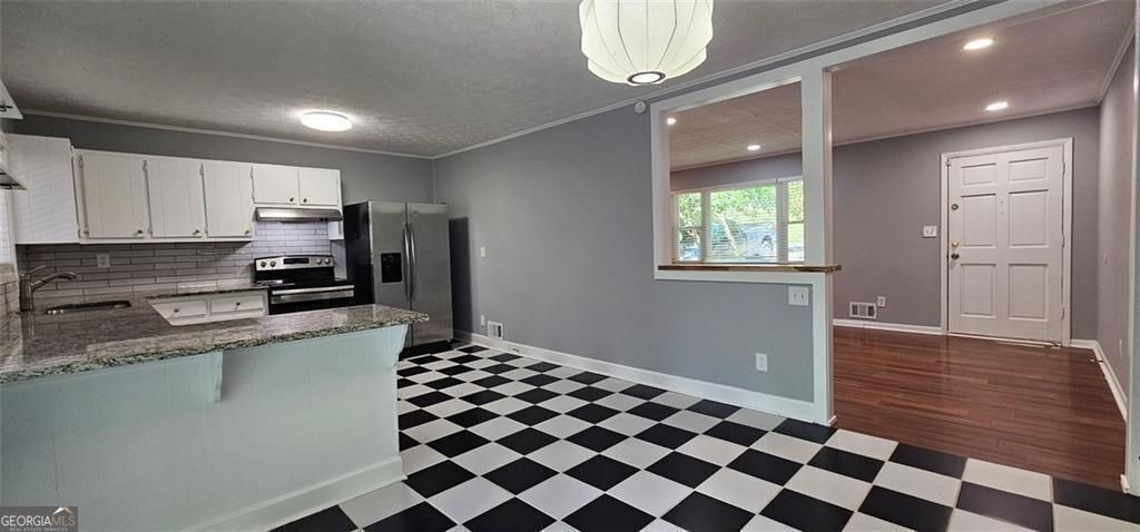 1096 De Leon Court Property Photo 7