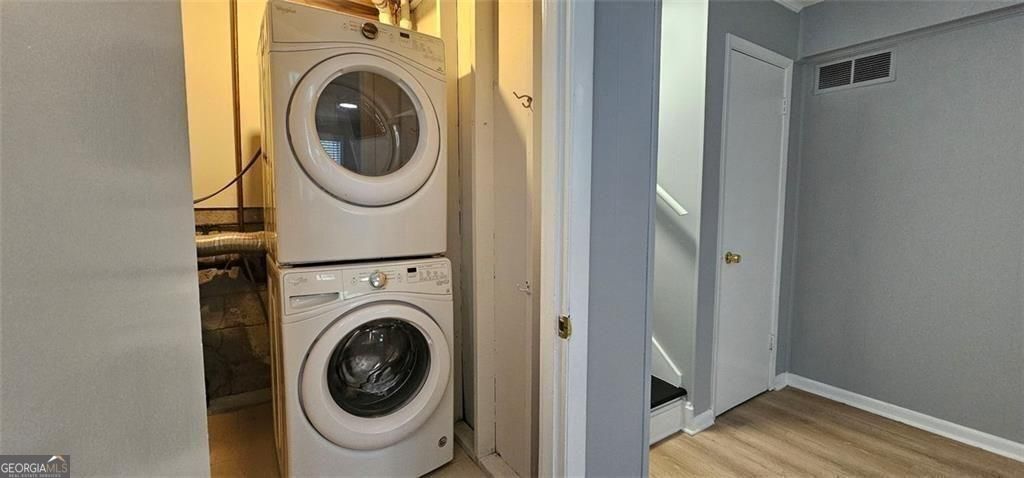 1096 De Leon Court Property Photo 23