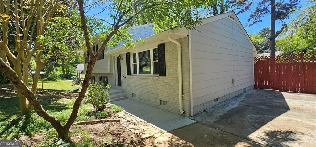 1096 De Leon Court Property Photo 45