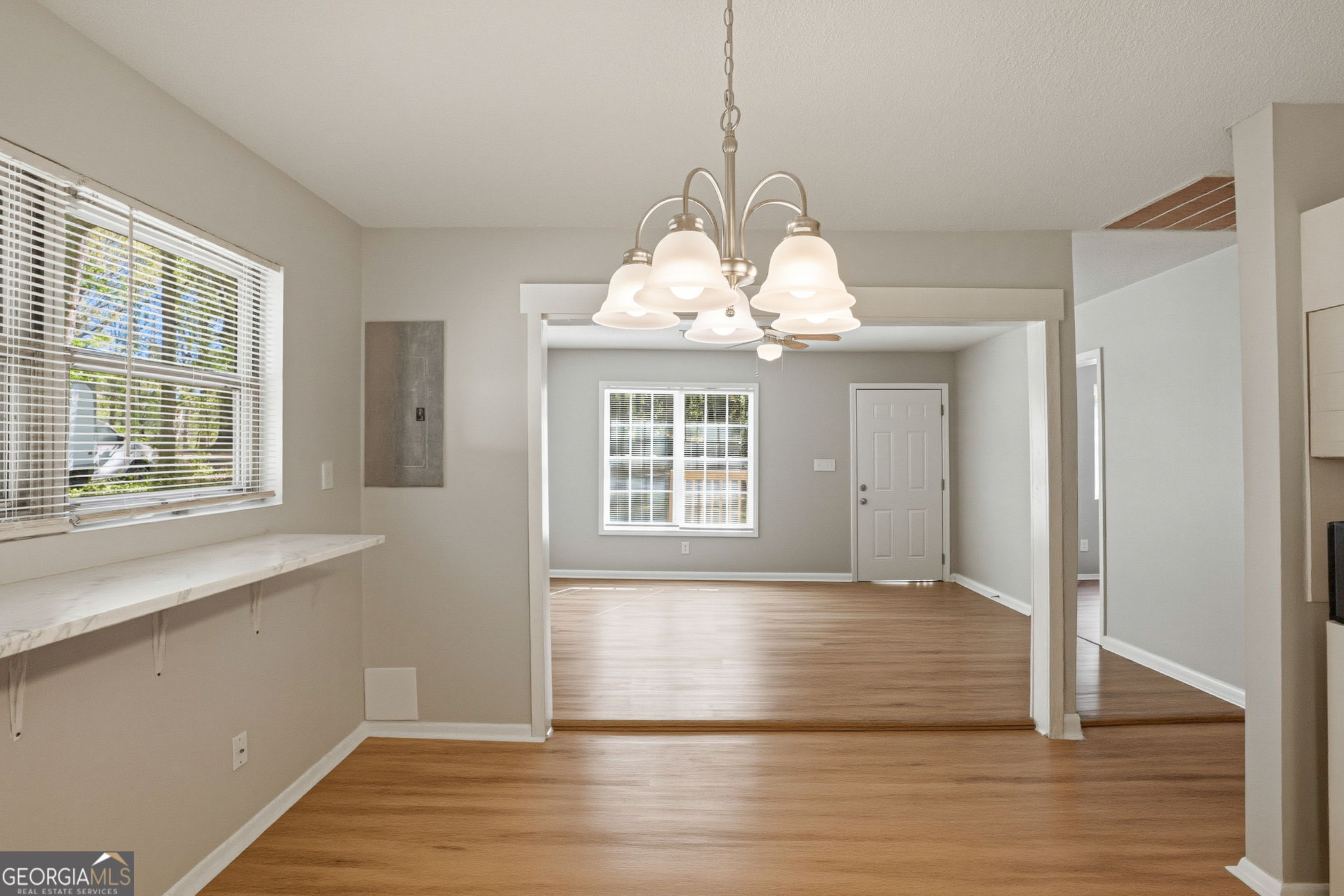 5575 Oglesby Road Property Photo 3