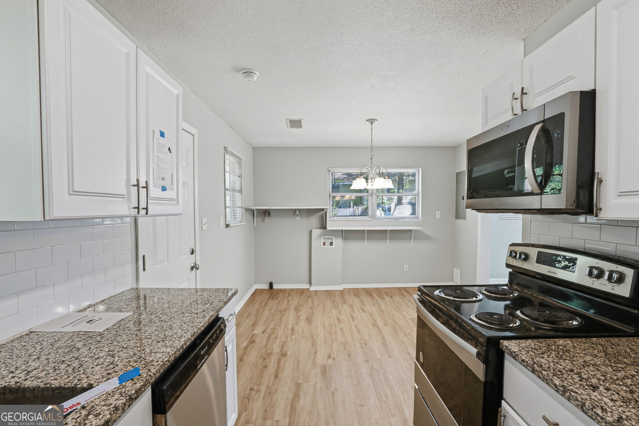 5575 Oglesby Road Property Photo 6