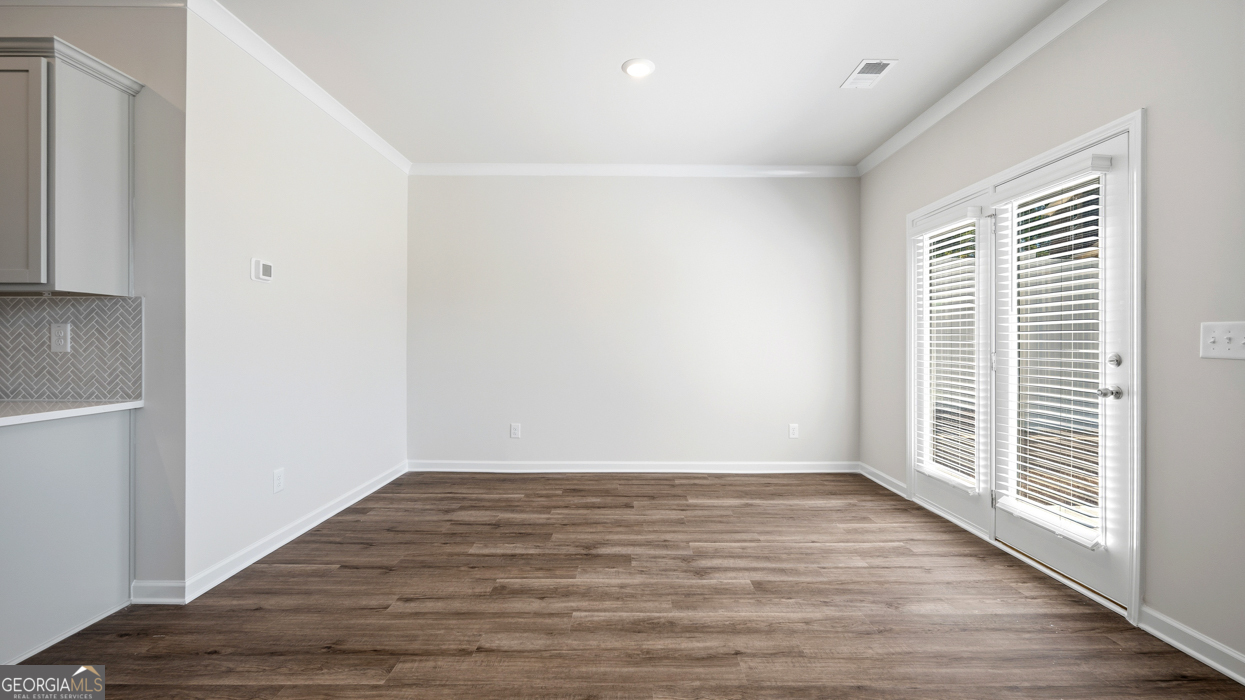1402 Gray Branch Drive Property Photo 6