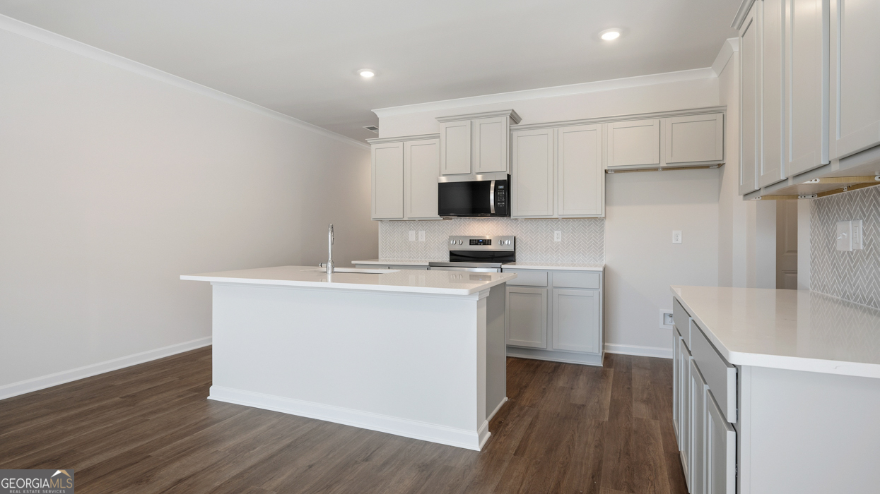 1402 Gray Branch Drive Property Photo 11
