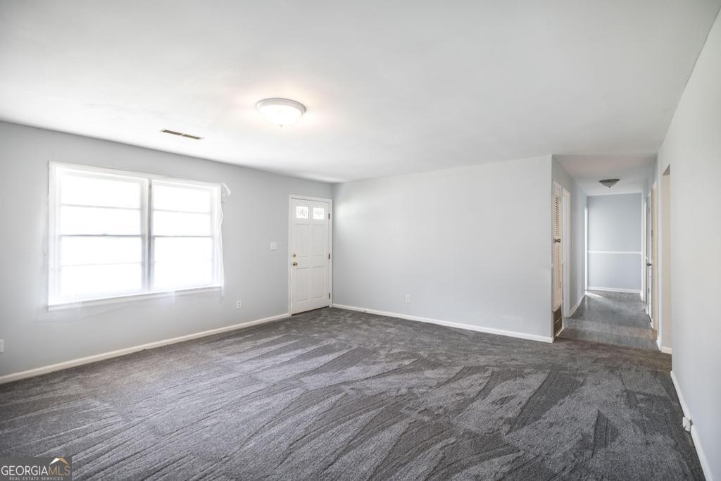 918 Henderson Street Property Photo 10
