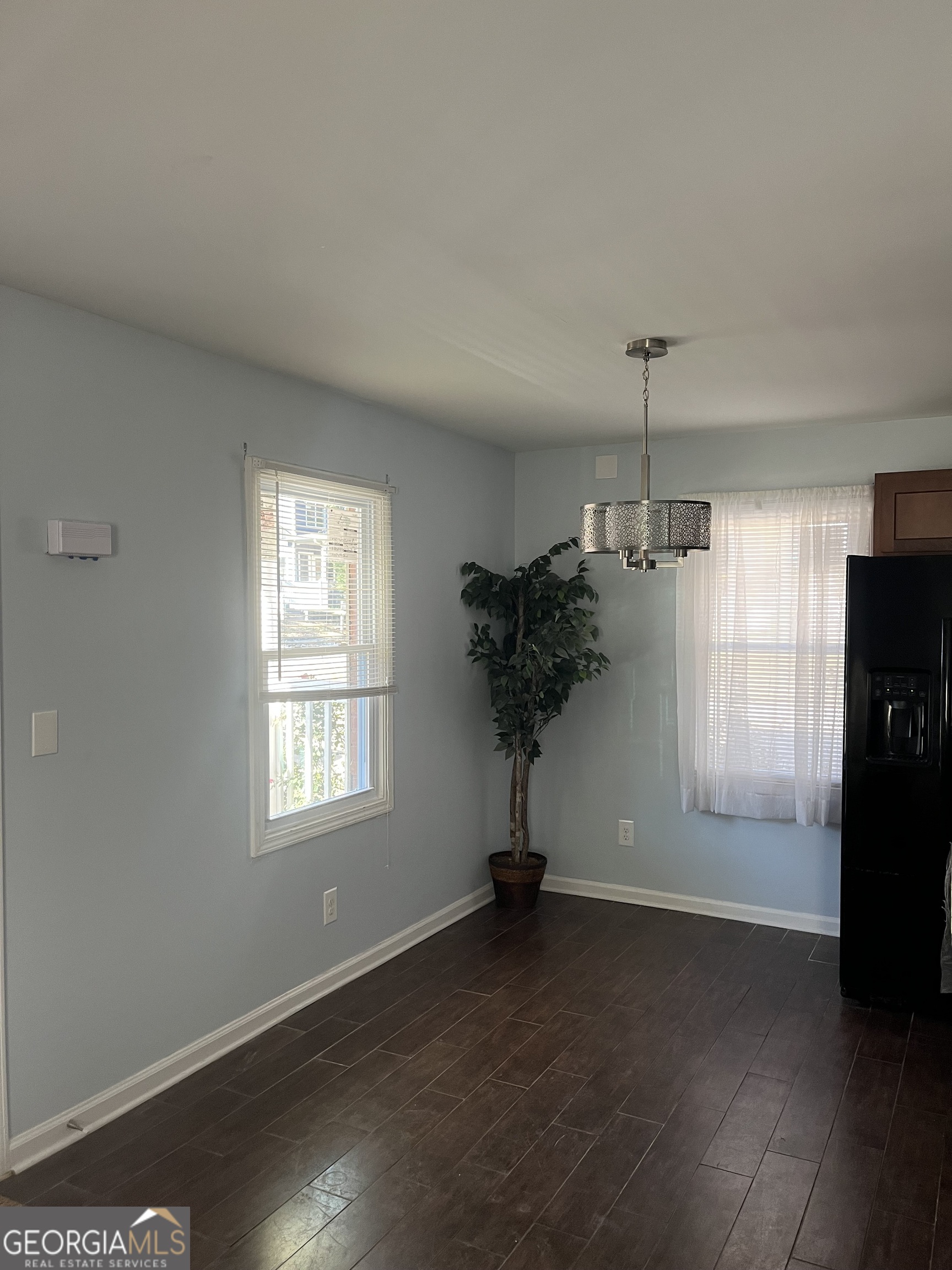 2894 Randall Street Property Photo 6