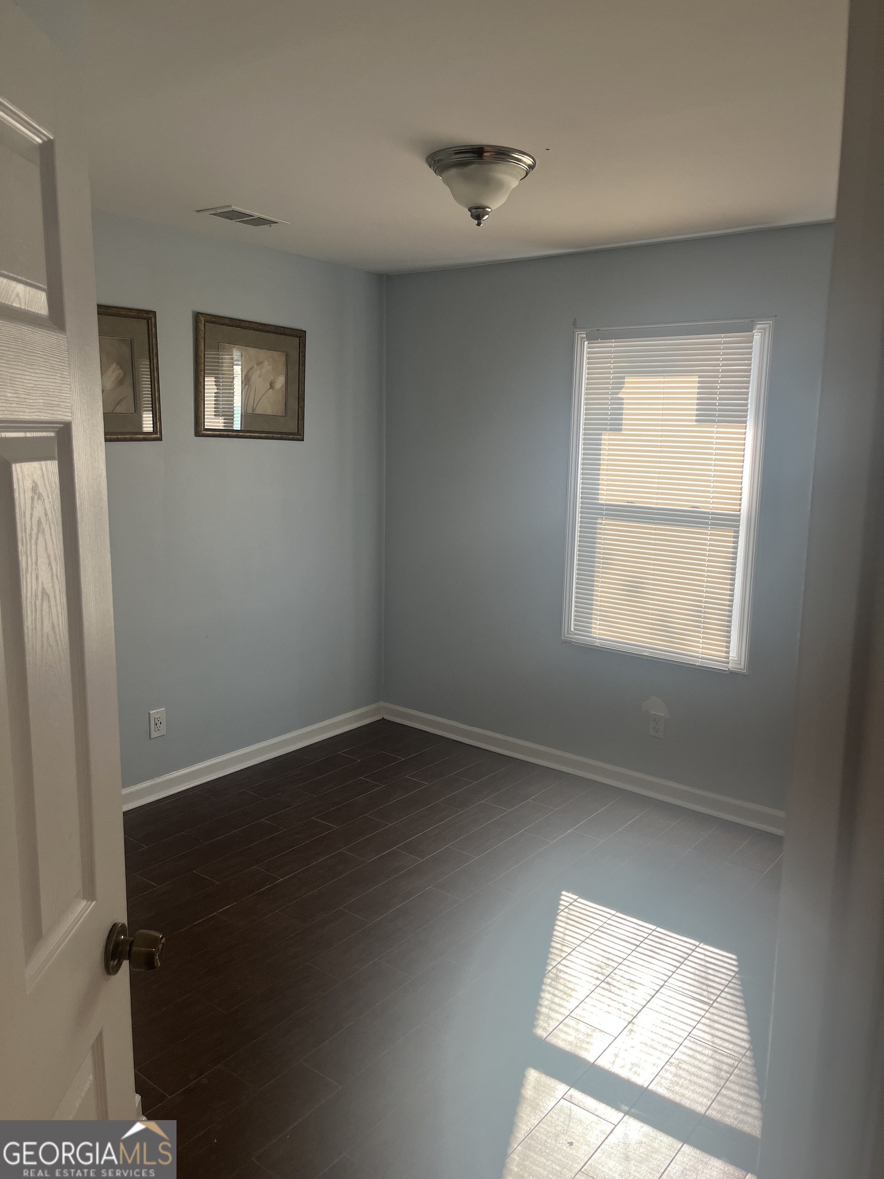 2894 Randall Street Property Photo 8