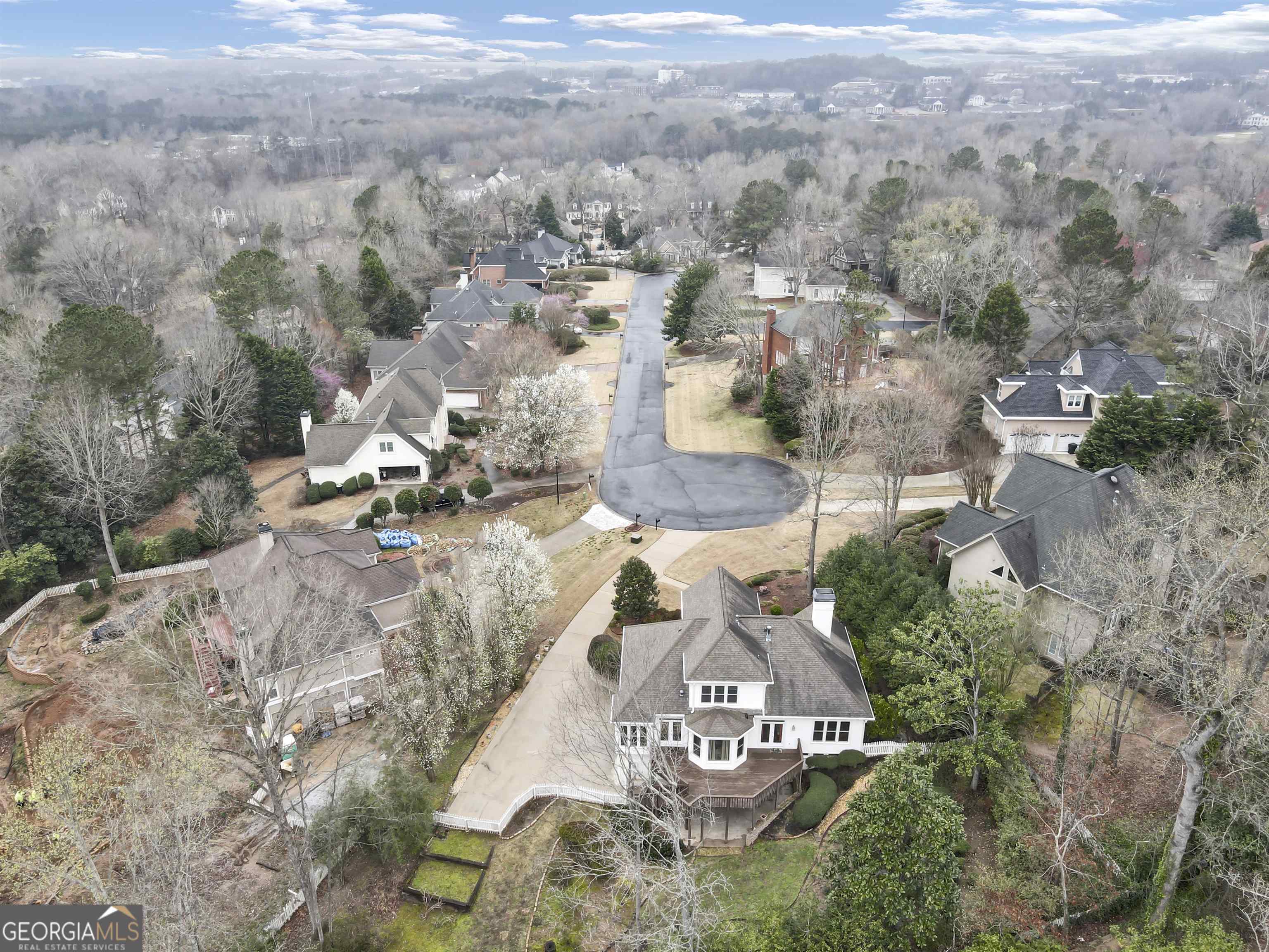 221 Hawick Lane Property Photo 4