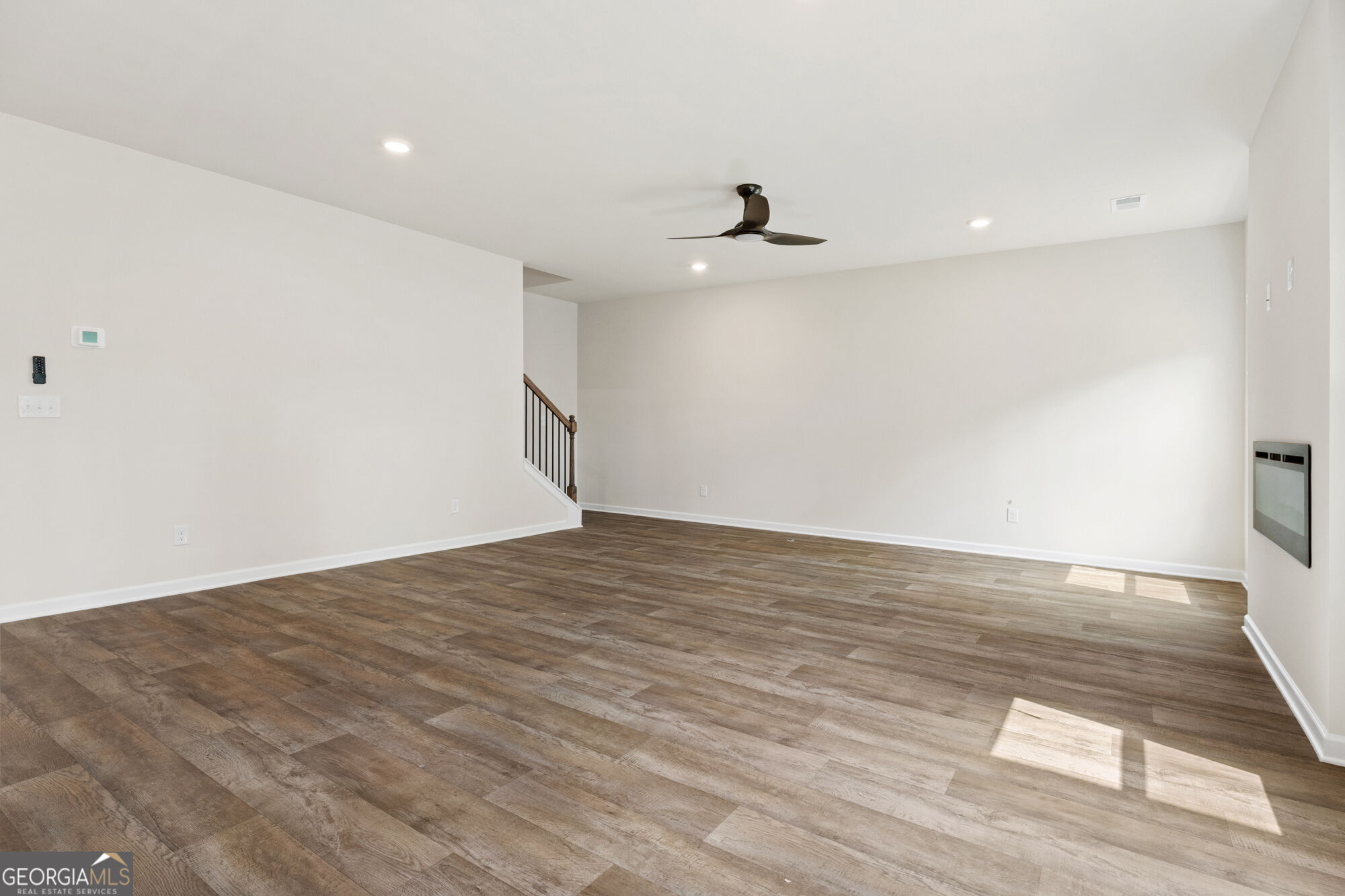 203 Orwell Drive Property Photo 7