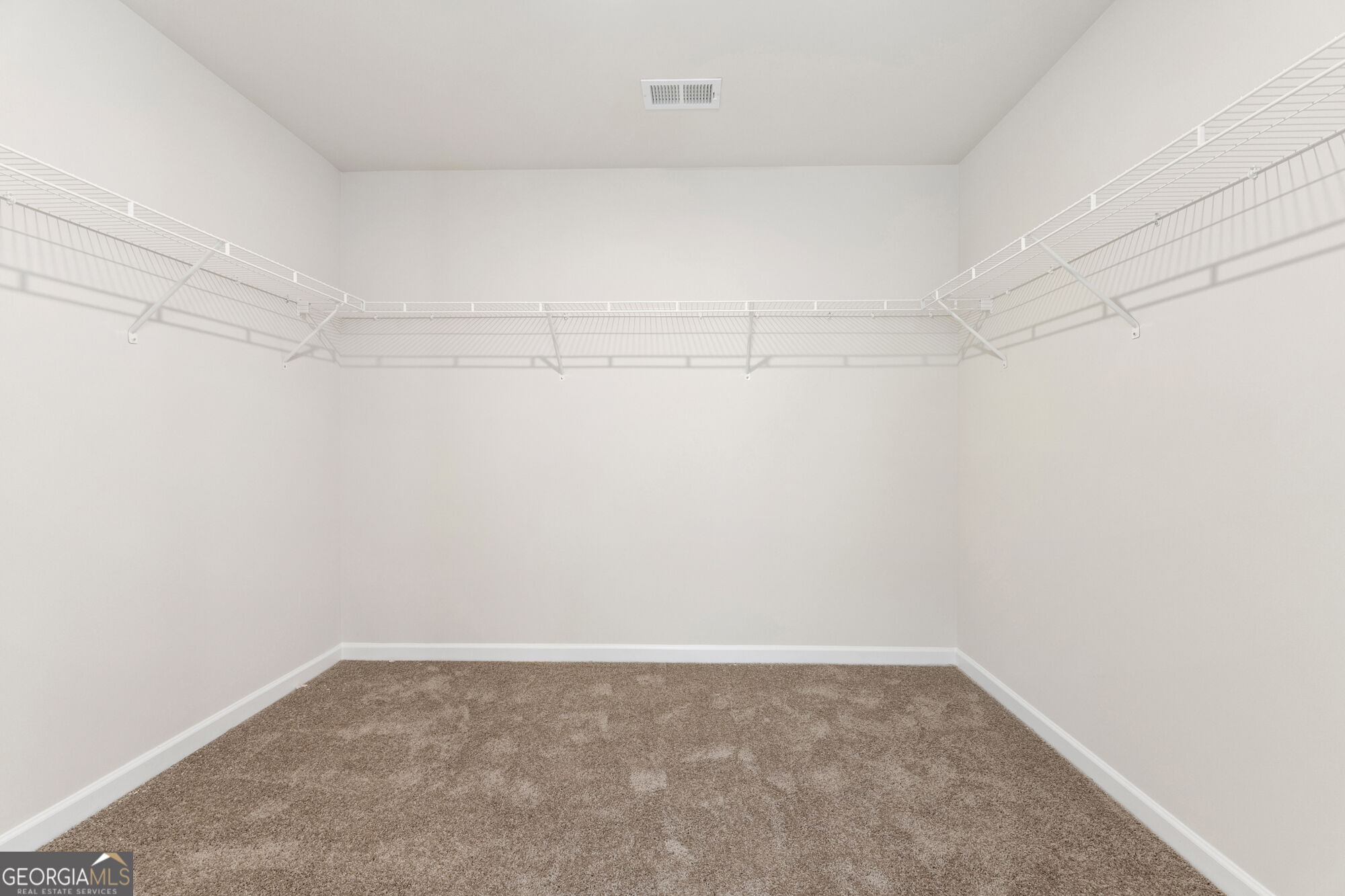 203 Orwell Drive Property Photo 8