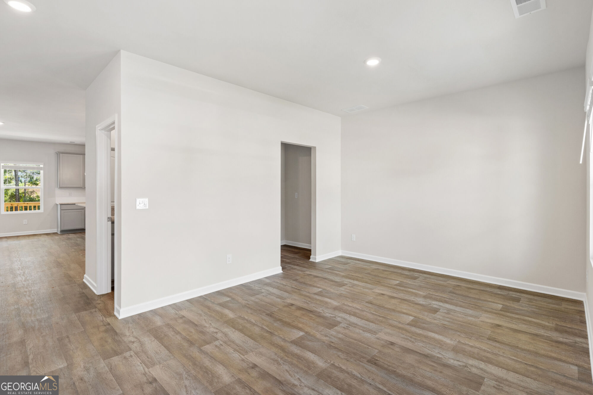 203 Orwell Drive Property Photo 23