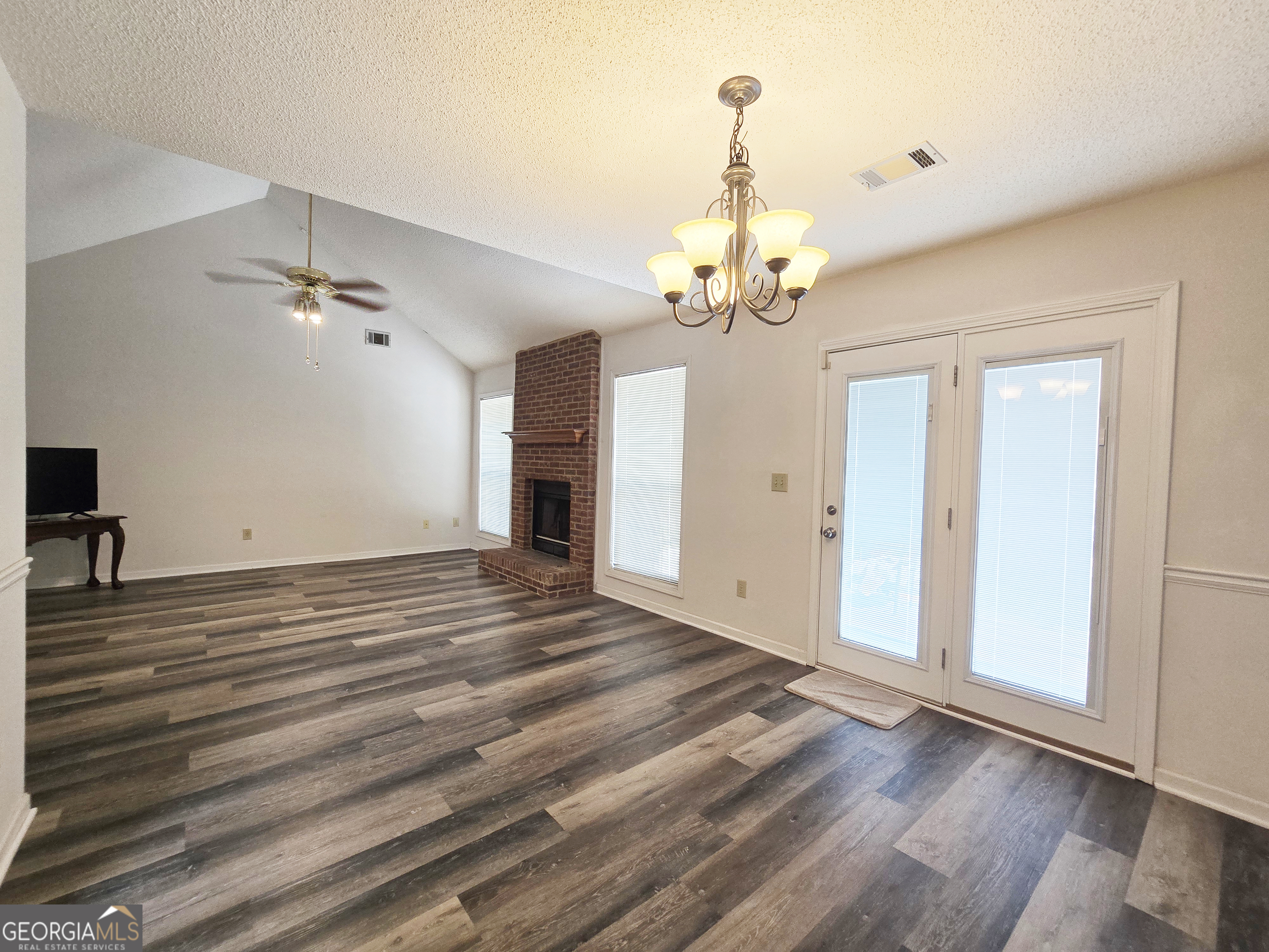 1652 Highway 155 N Property Photo 13