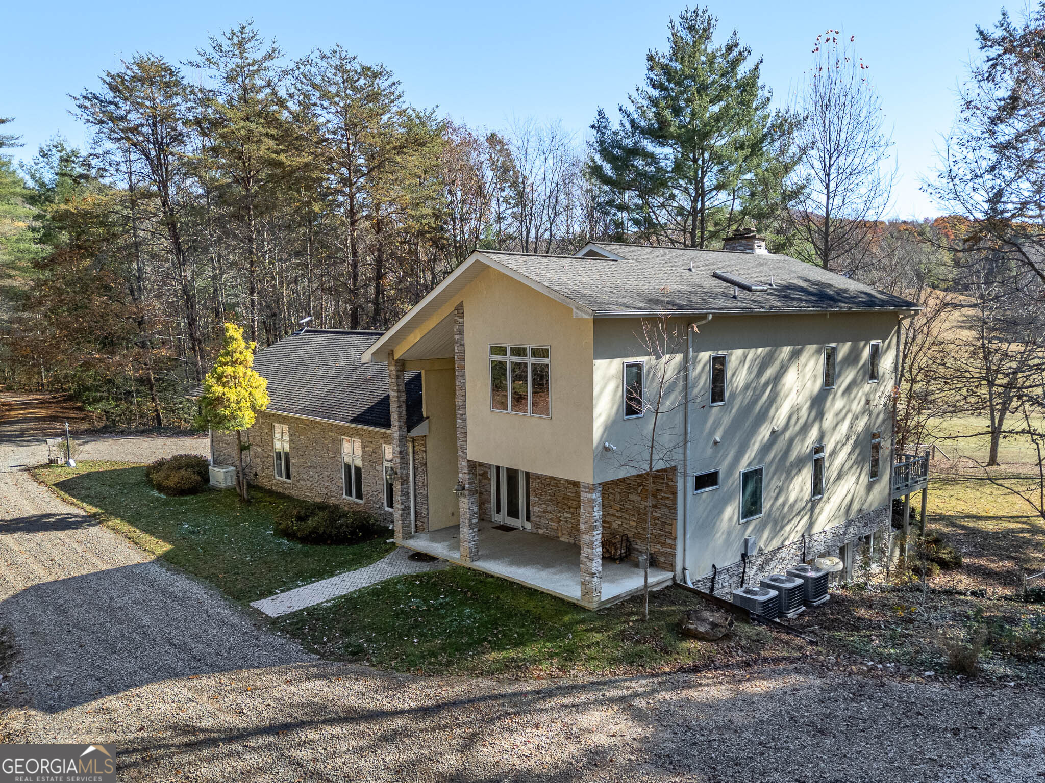 5981 Candy Mountain Road Property Photo 7