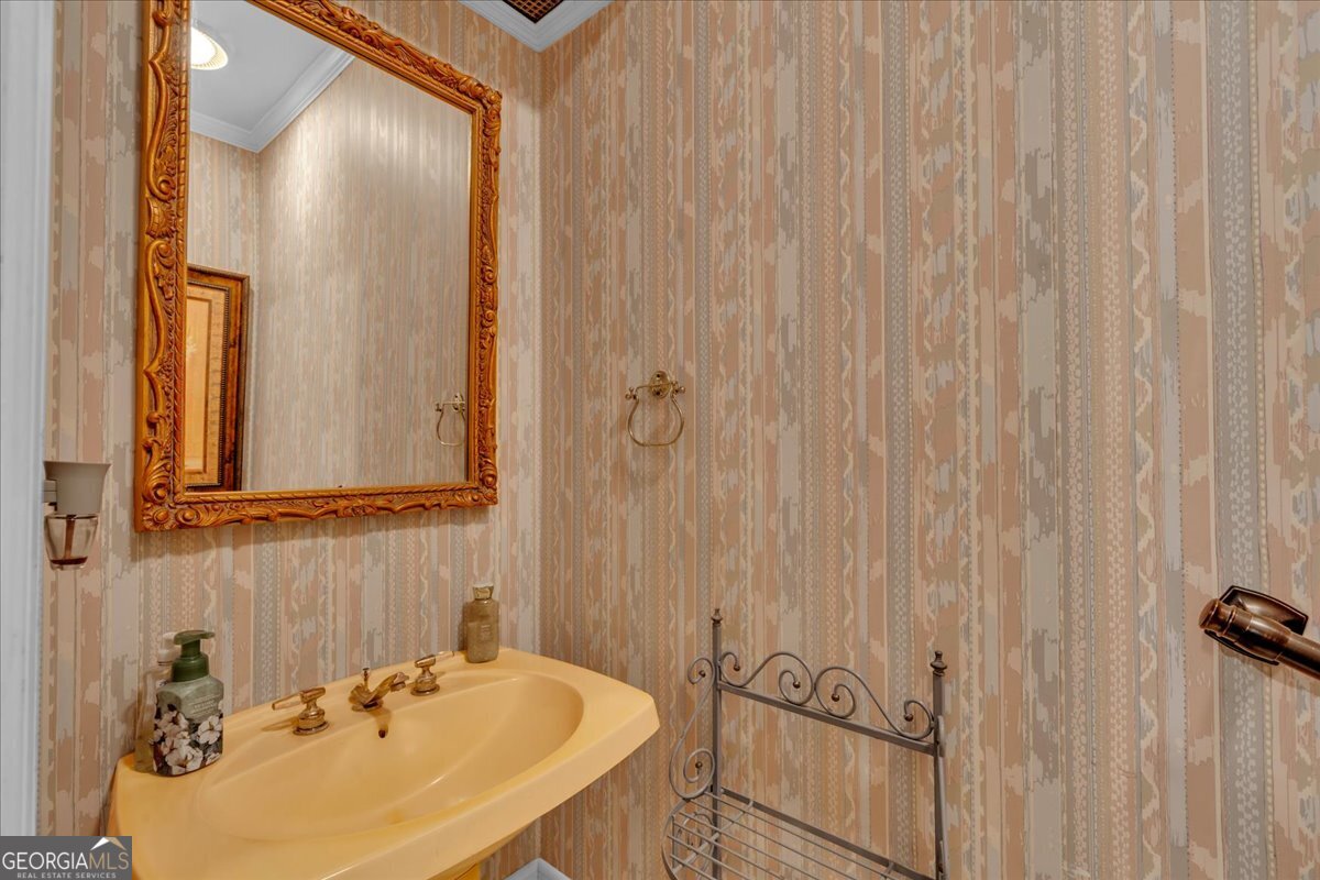 110 Kenneth Drive Property Photo 27