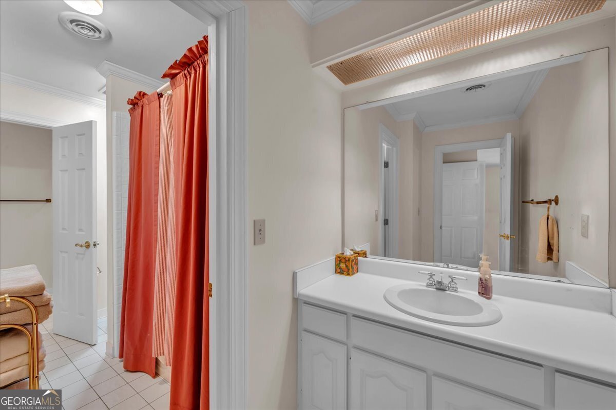 110 Kenneth Drive Property Photo 43