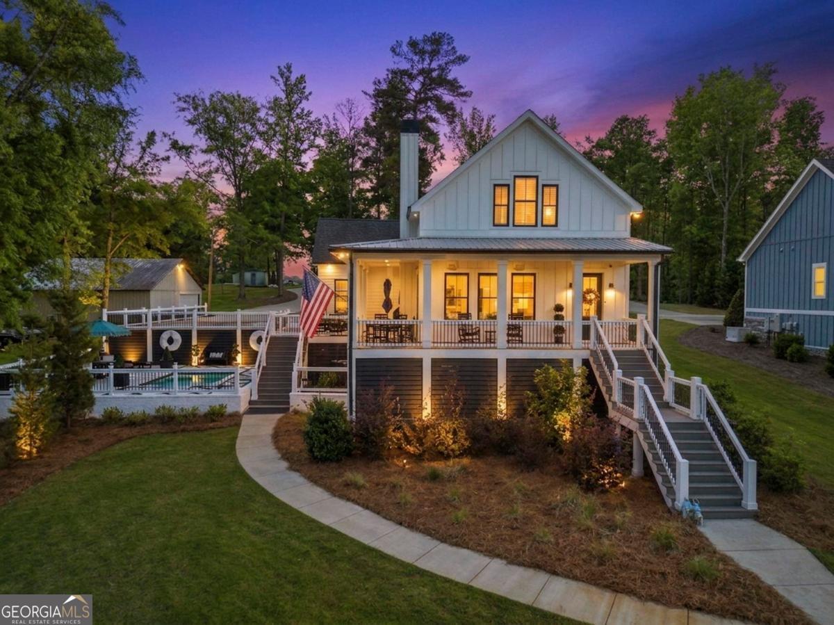 1090 Crooked Creek Road Property Photo 1
