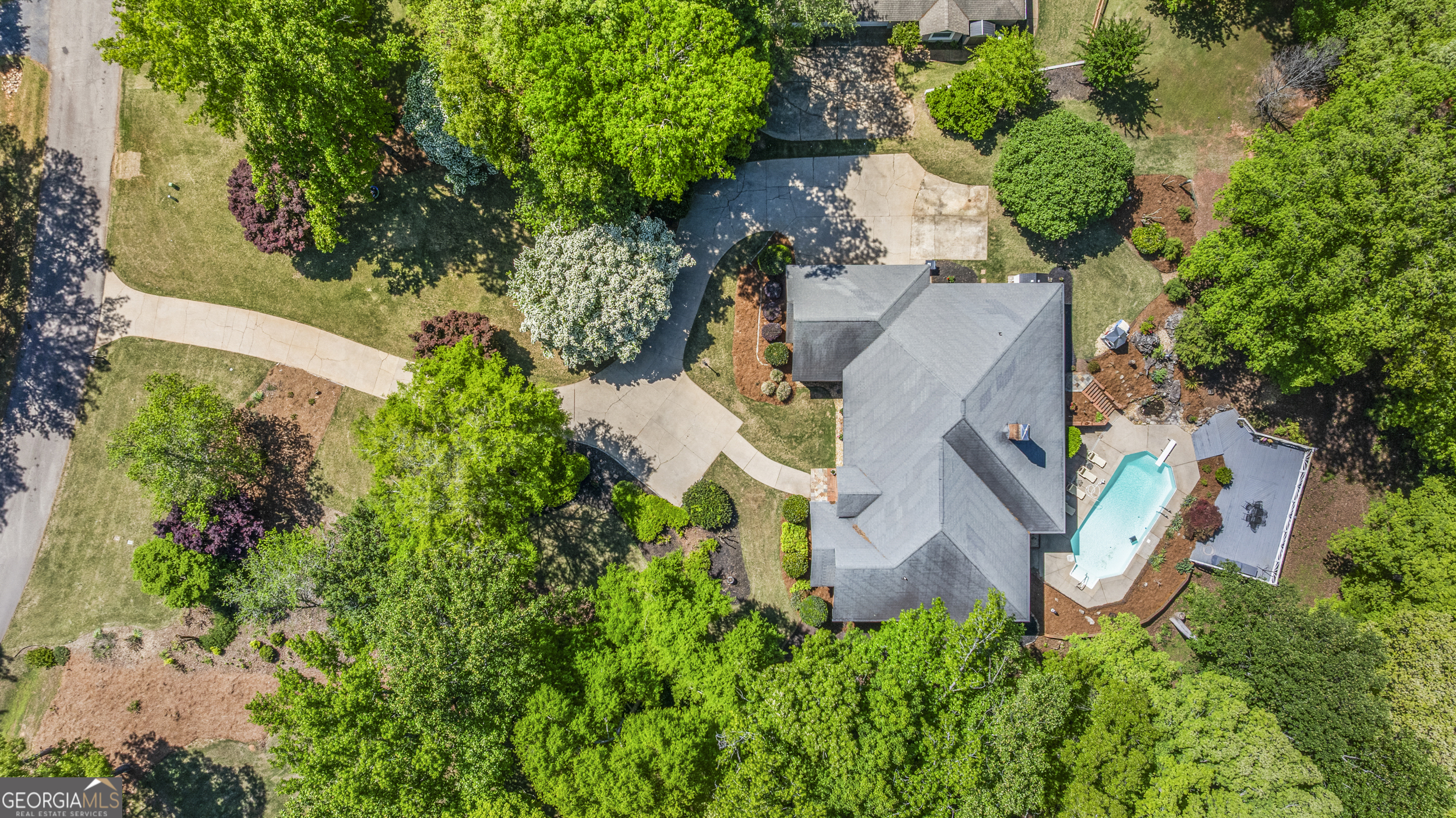 1017 Riverside Drive Property Photo 40