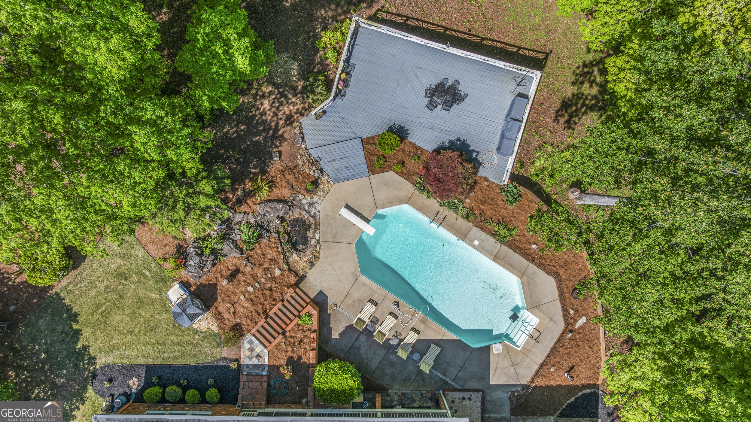1017 Riverside Drive Property Photo 41