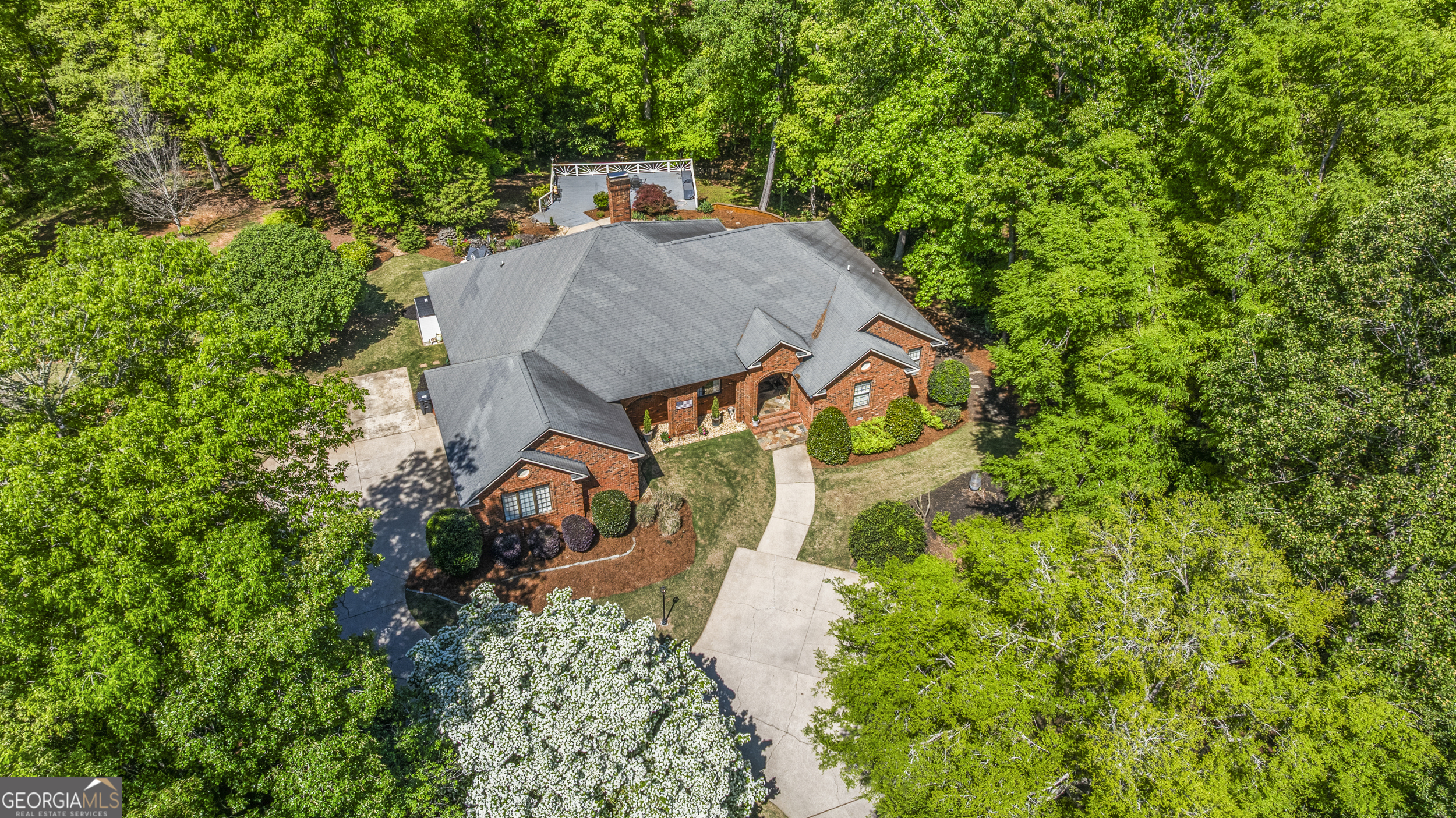 1017 Riverside Drive Property Photo 43