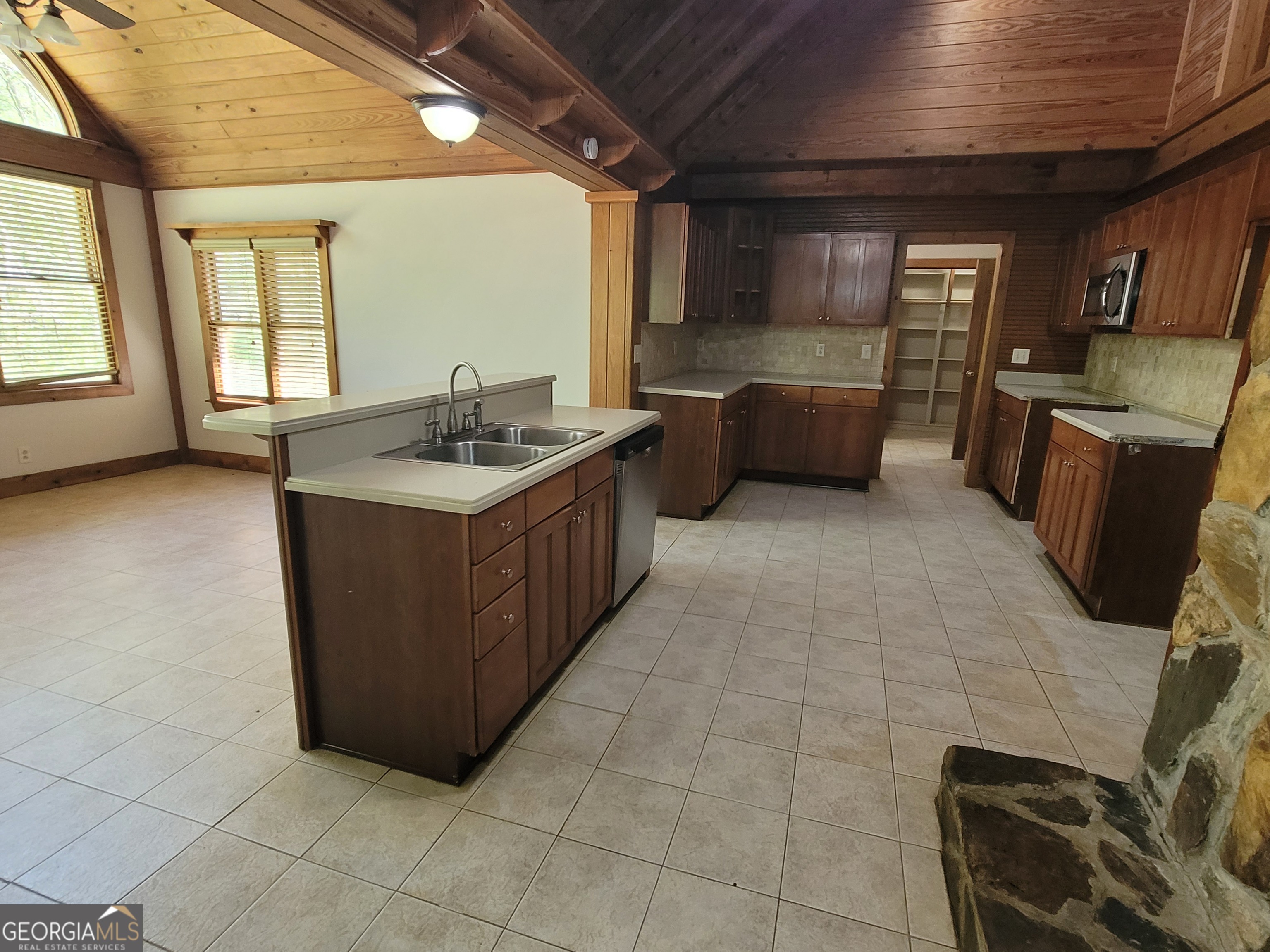 2391 Booth Circle Property Photo 27