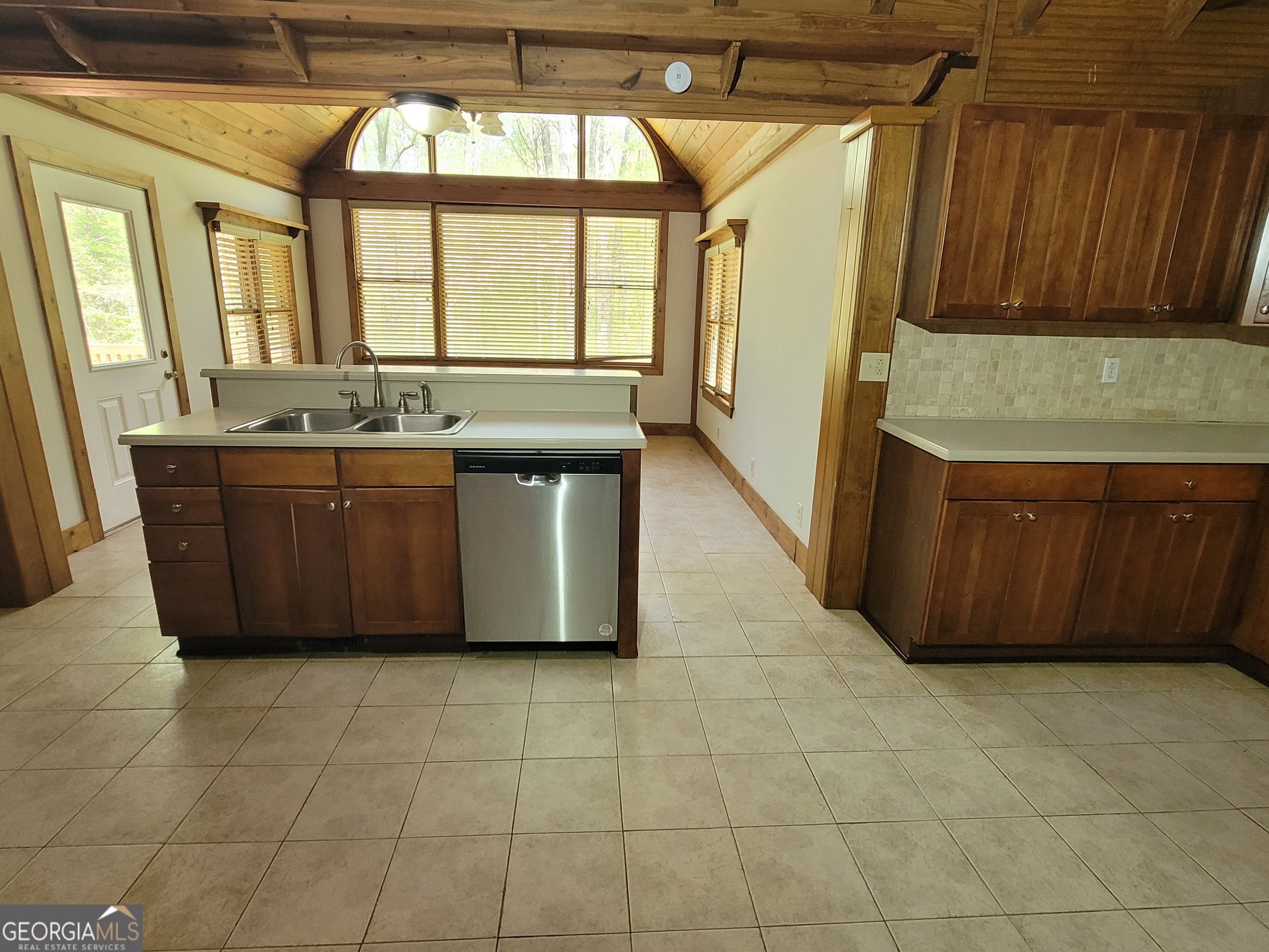 2391 Booth Circle Property Photo 33