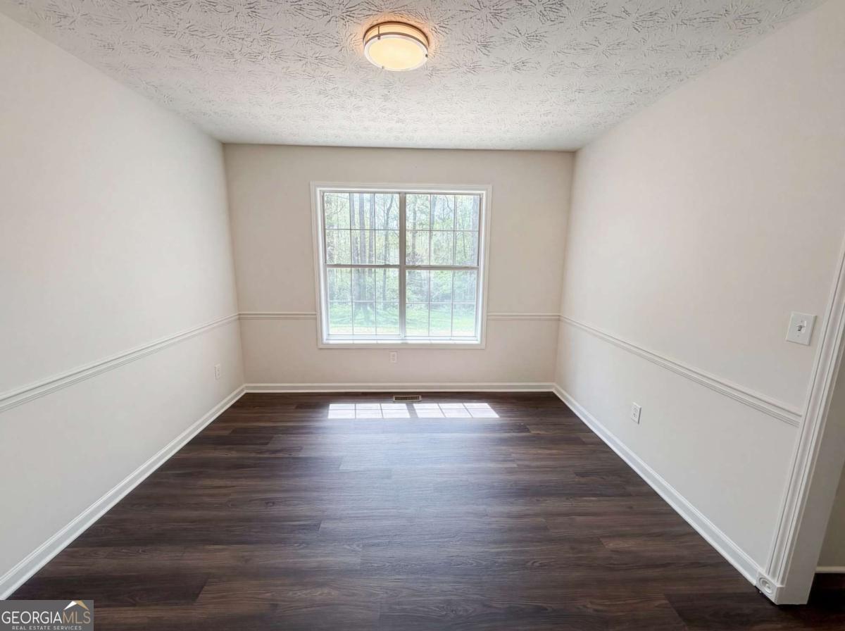 3001 Garland Way Property Photo 10