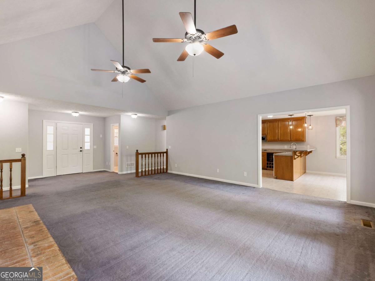 2982 Rivercrest Drive Property Photo 4
