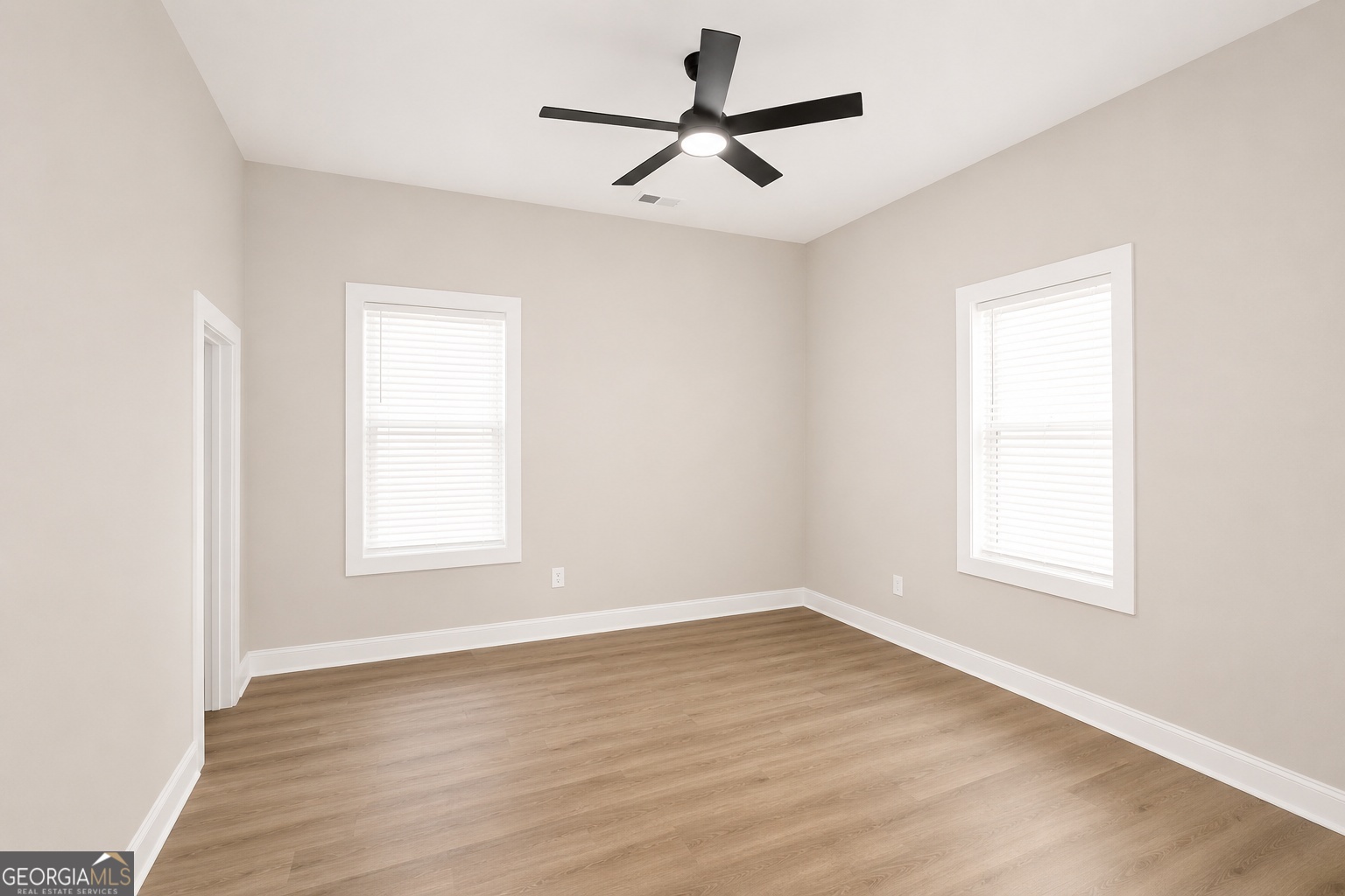 918 Smith Street Sw Property Photo 7