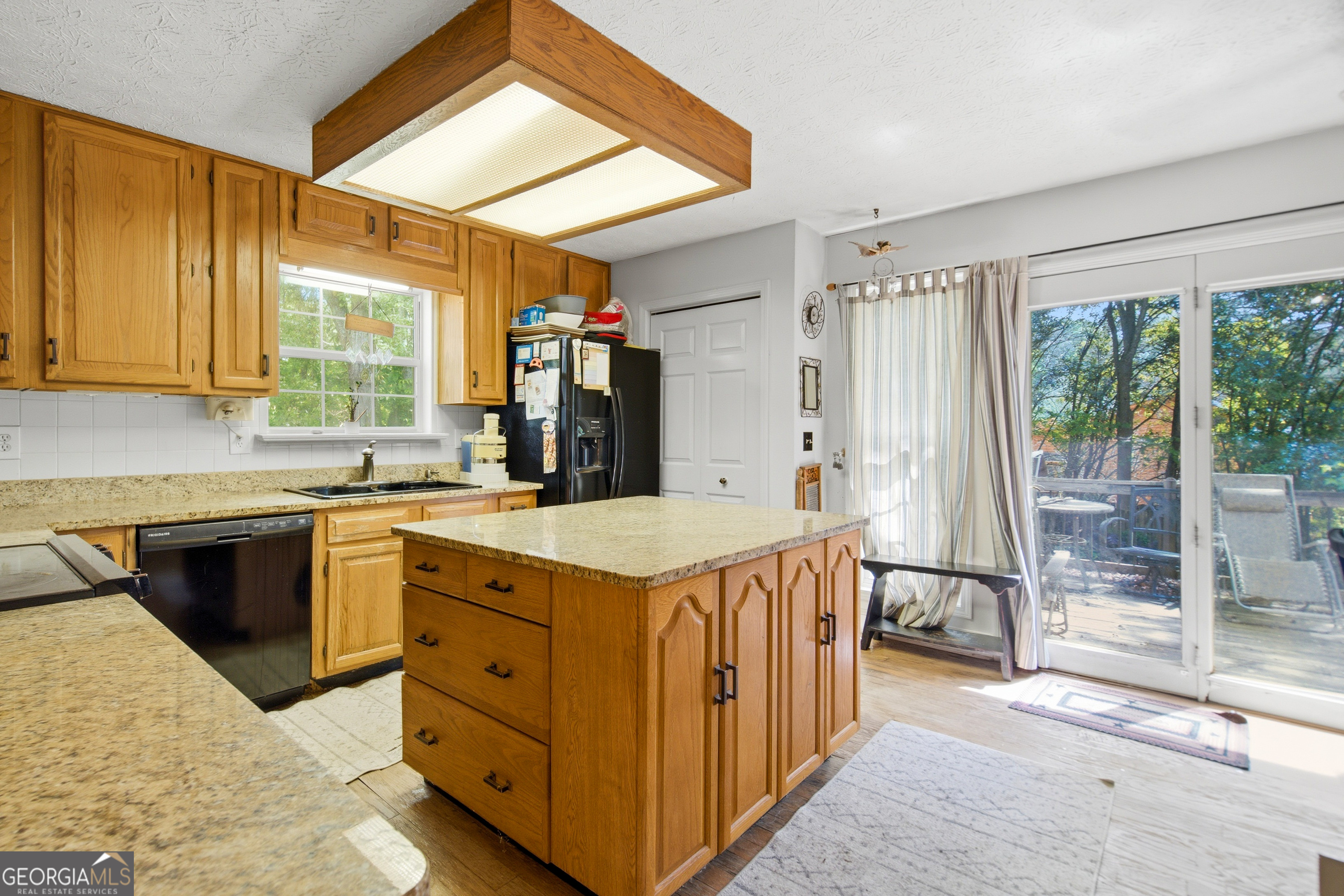 8605 Creekview Court Property Photo 18
