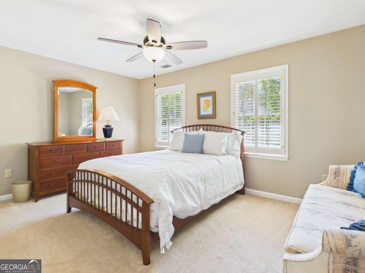 1120 Laurel Pointe Property Photo 28