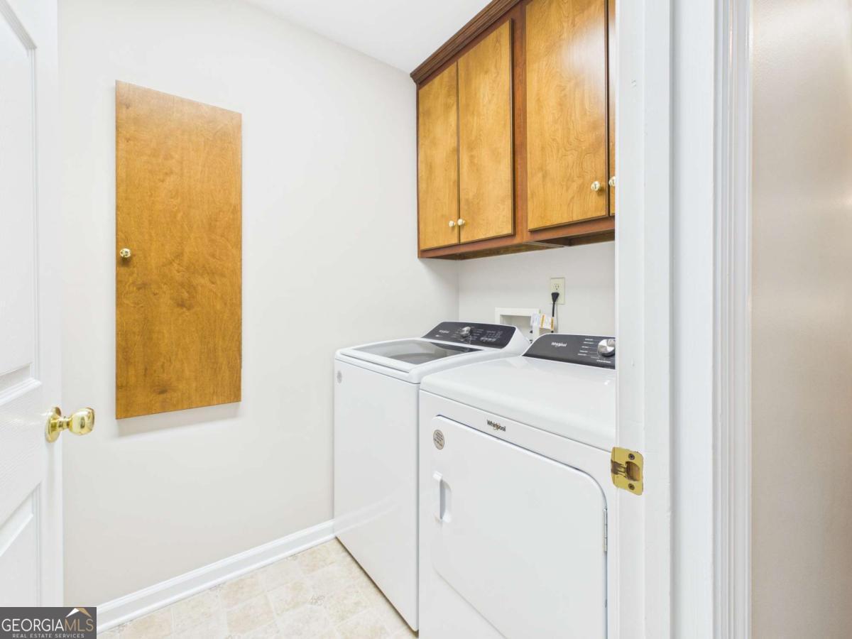 1120 Laurel Pointe Property Photo 31