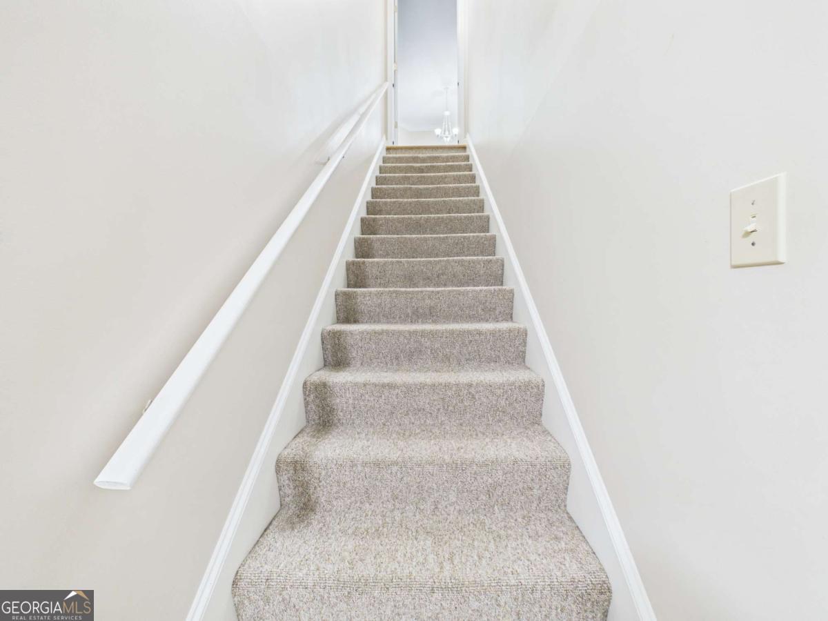 1120 Laurel Pointe Property Photo 33