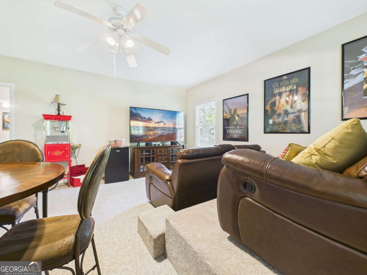 1120 Laurel Pointe Property Photo 37
